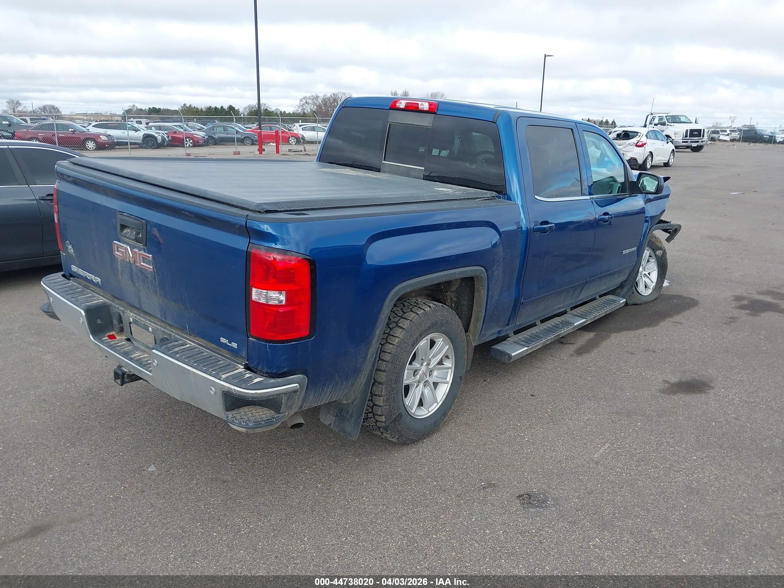 GMC SIERRA image 4