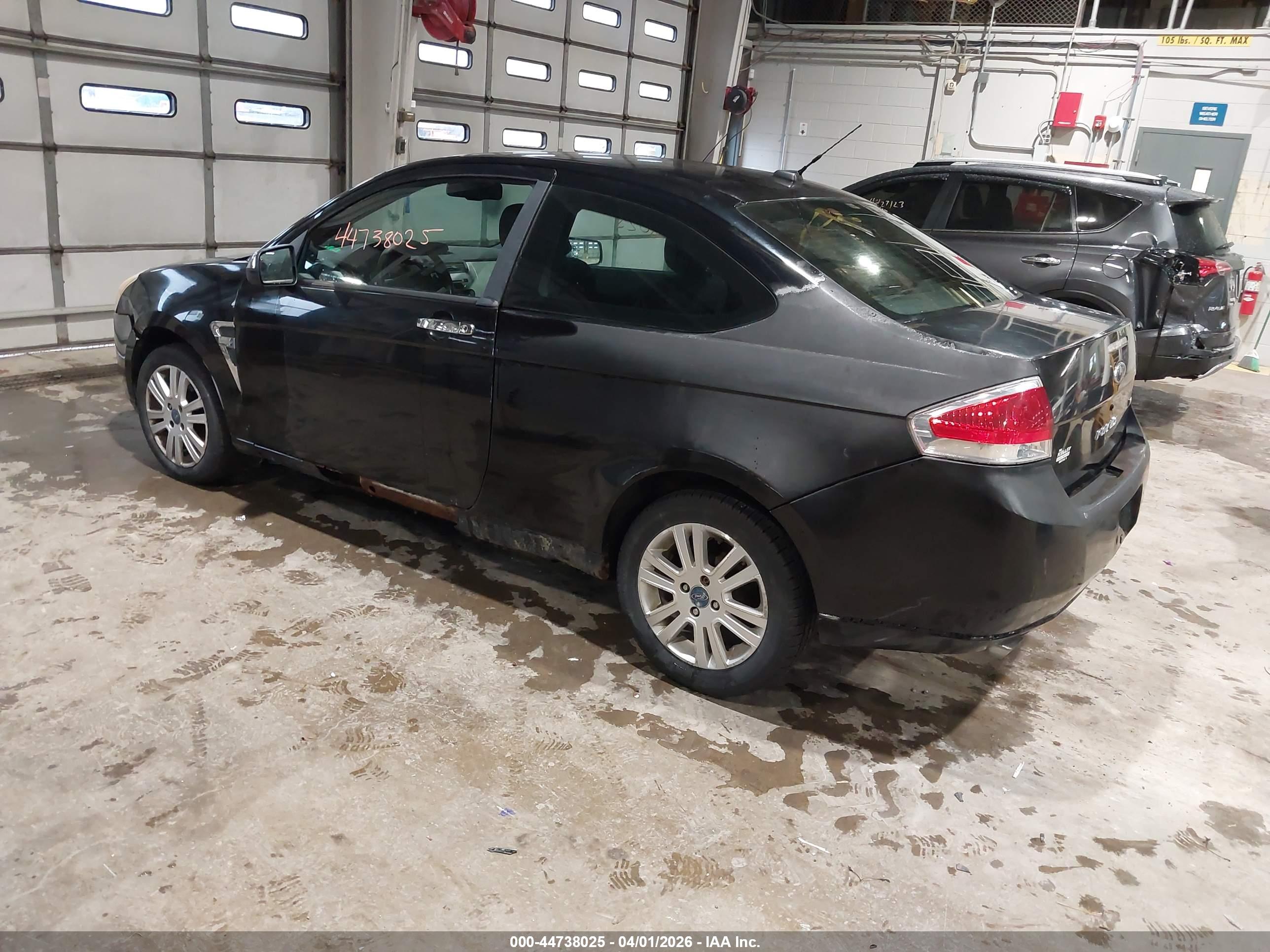 FORD FOCUS image 3