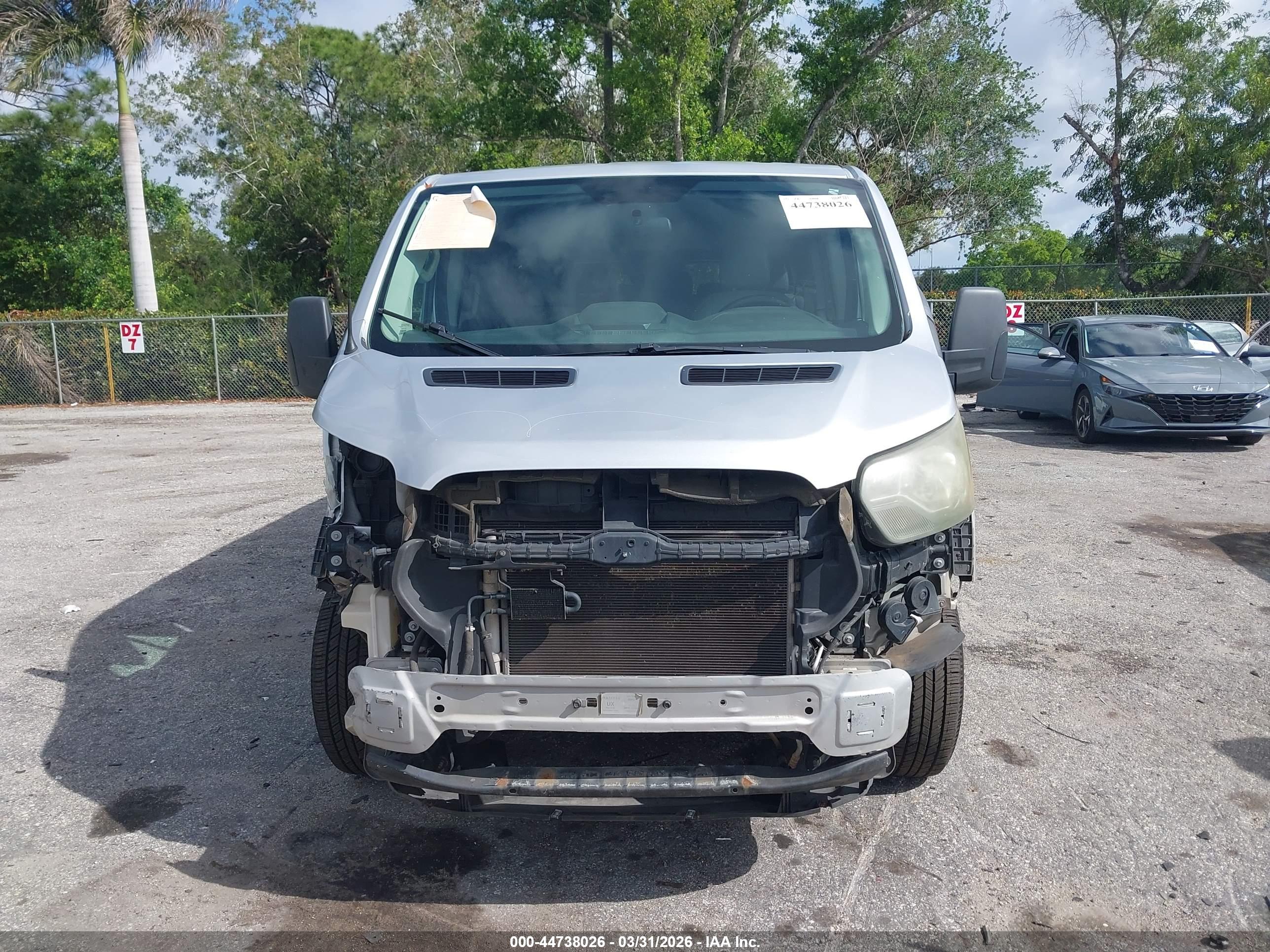 FORD TRANSIT-350 image 6