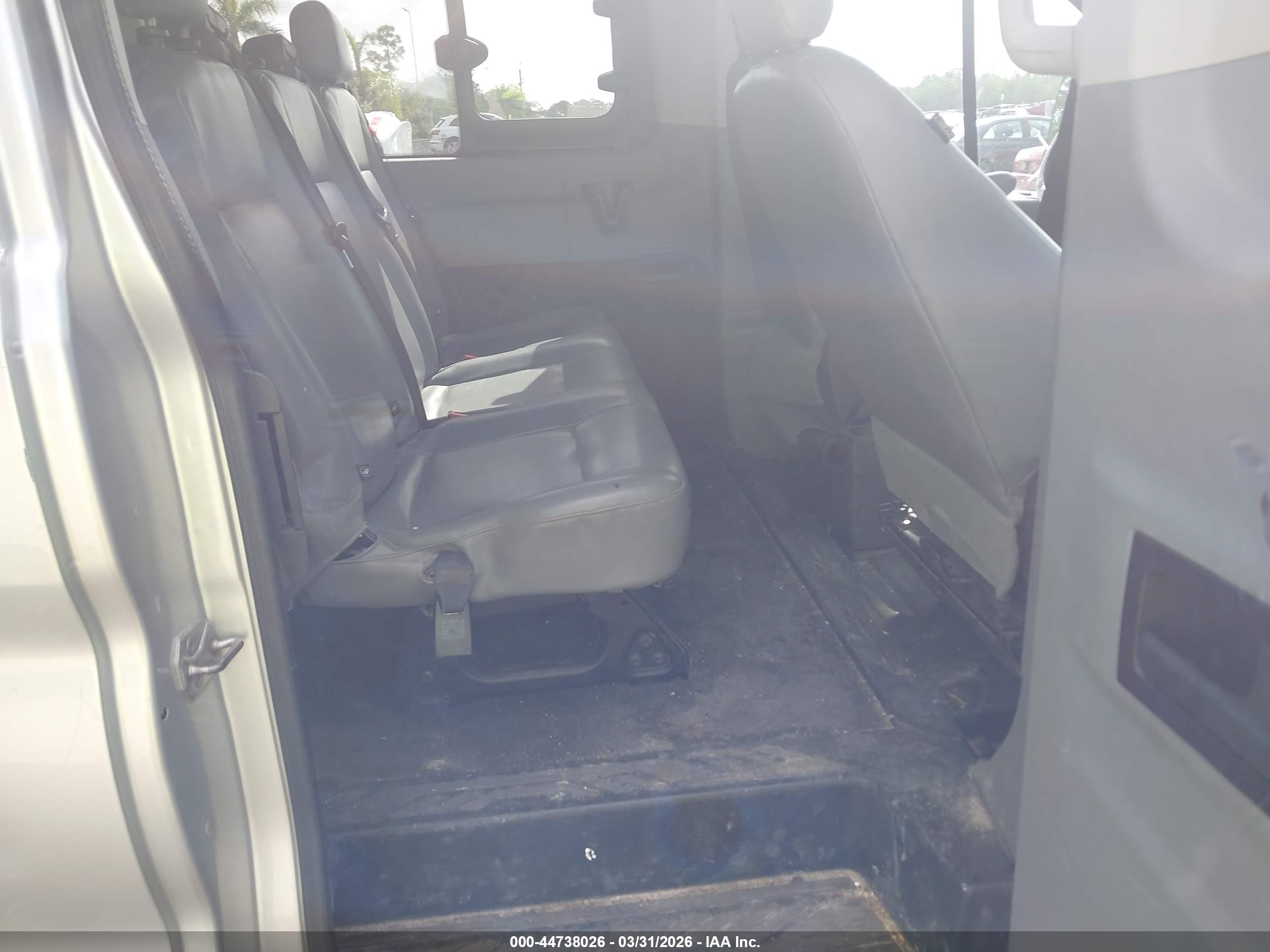 FORD TRANSIT-350 image 8