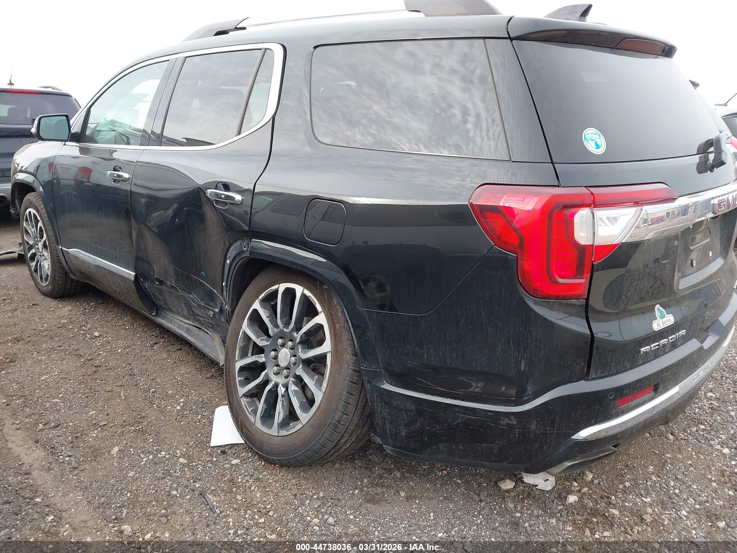 GMC ACADIA image 3