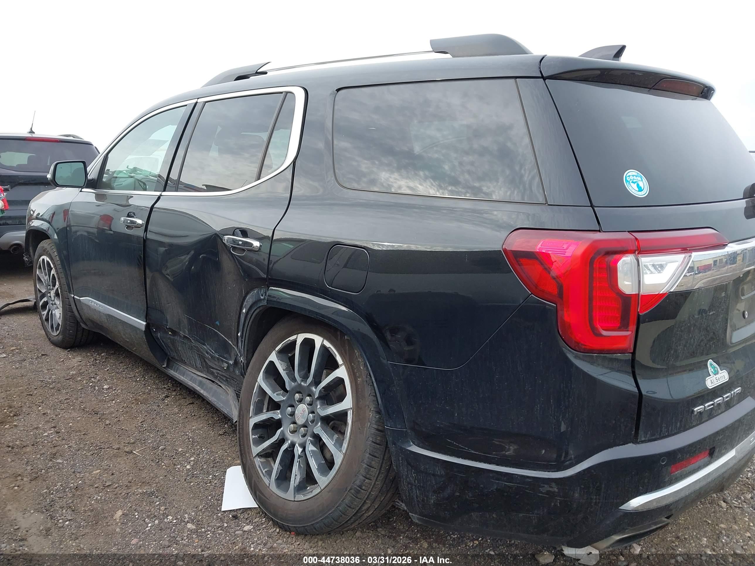 GMC ACADIA image 6