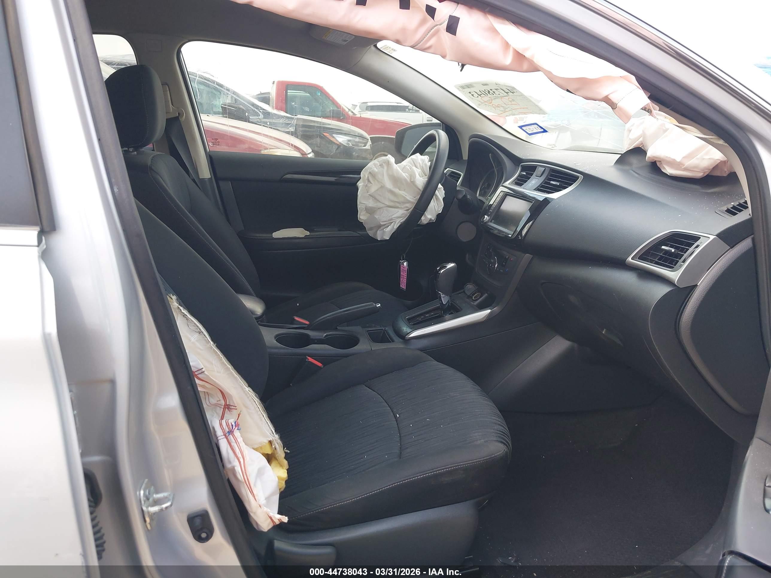 NISSAN SENTRA image 5