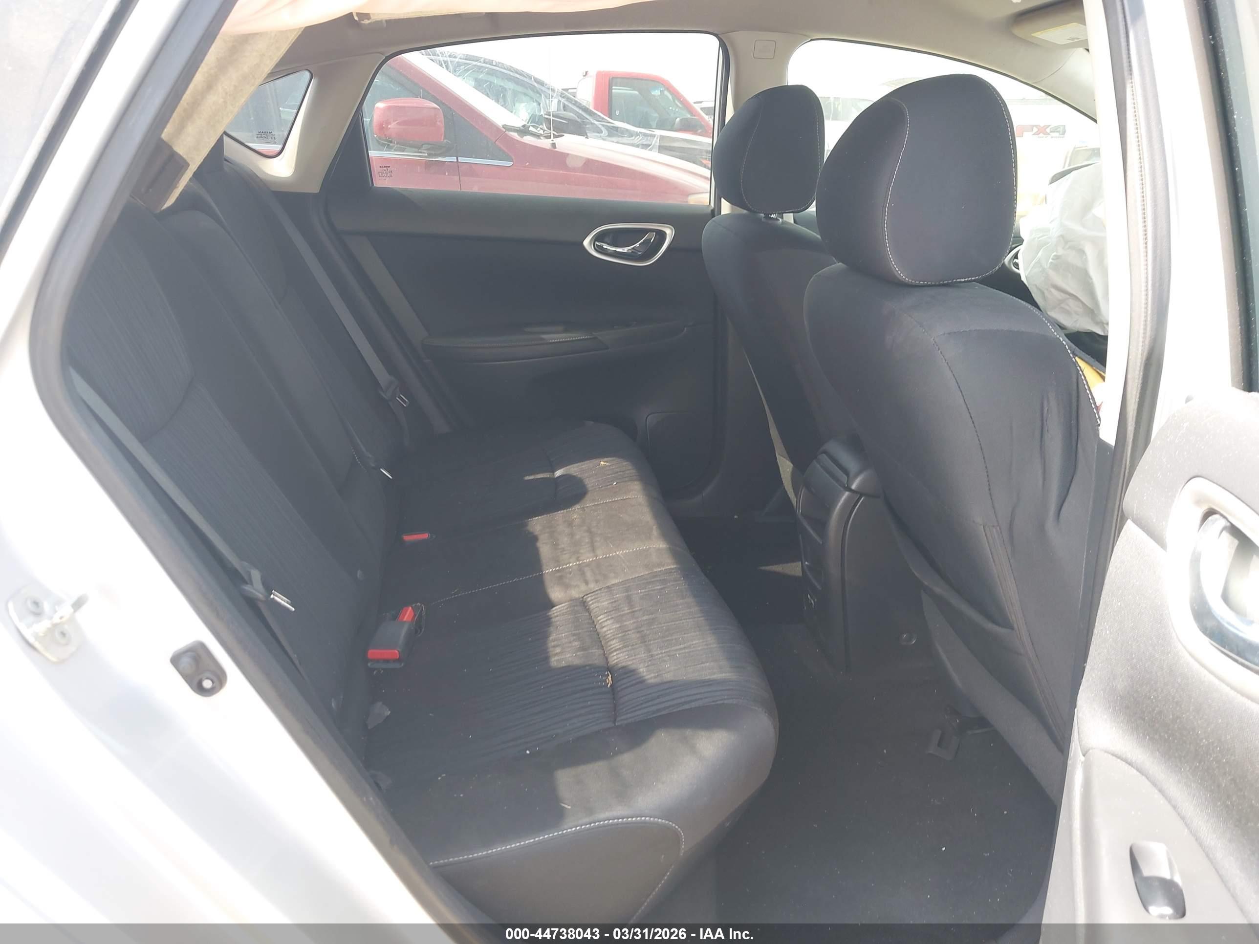 NISSAN SENTRA image 8
