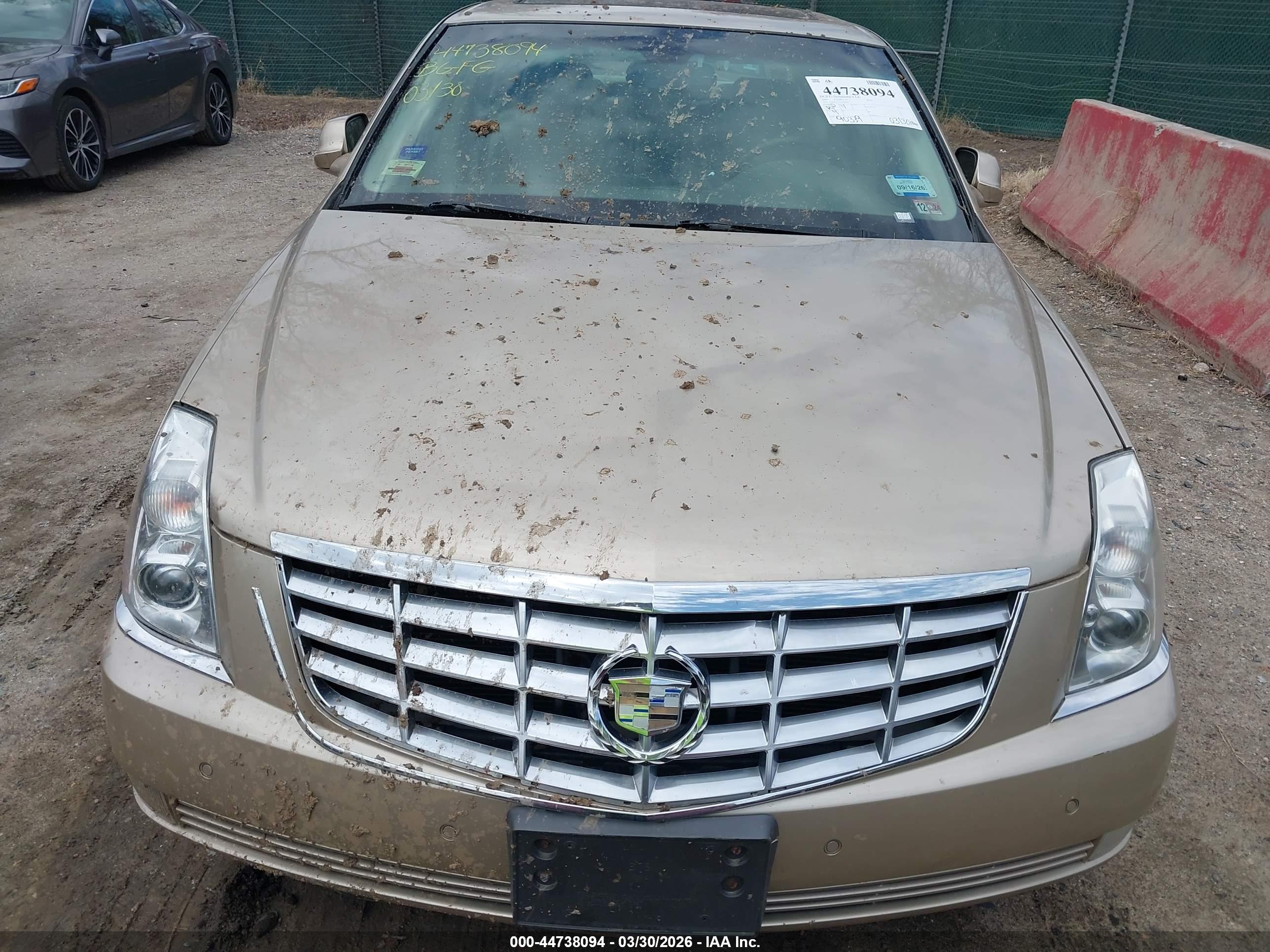 CADILLAC DTS image 6