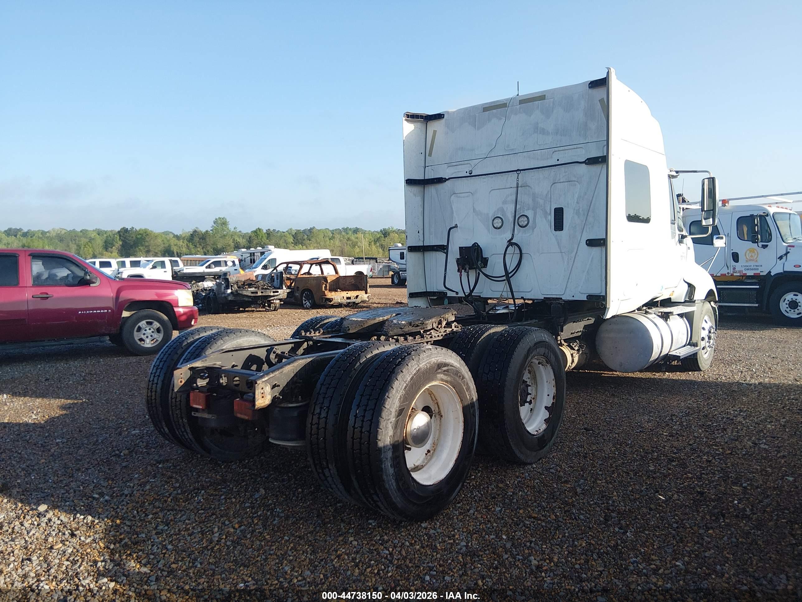 INTERNATIONAL PROSTAR image 4