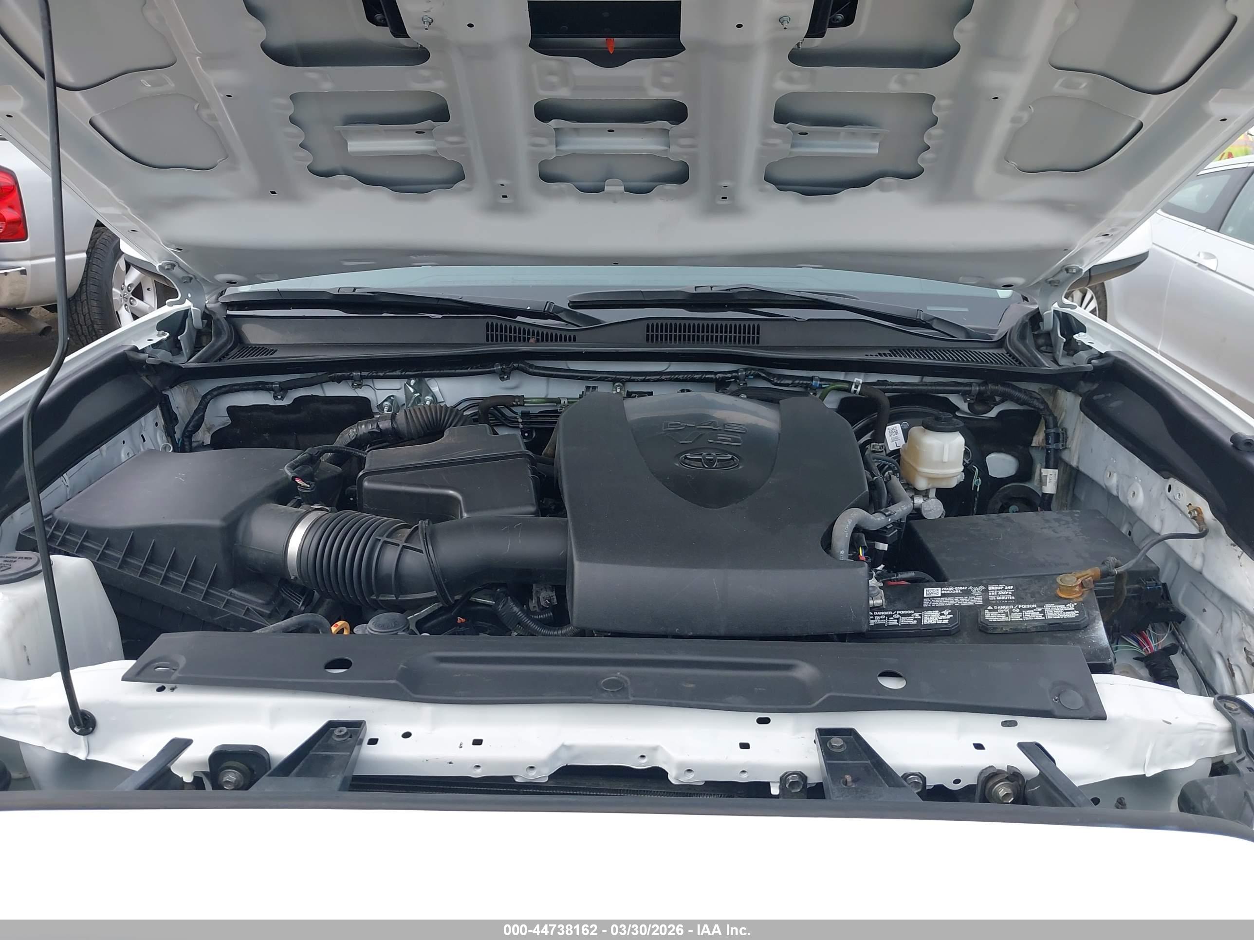 TOYOTA TACOMA image 10