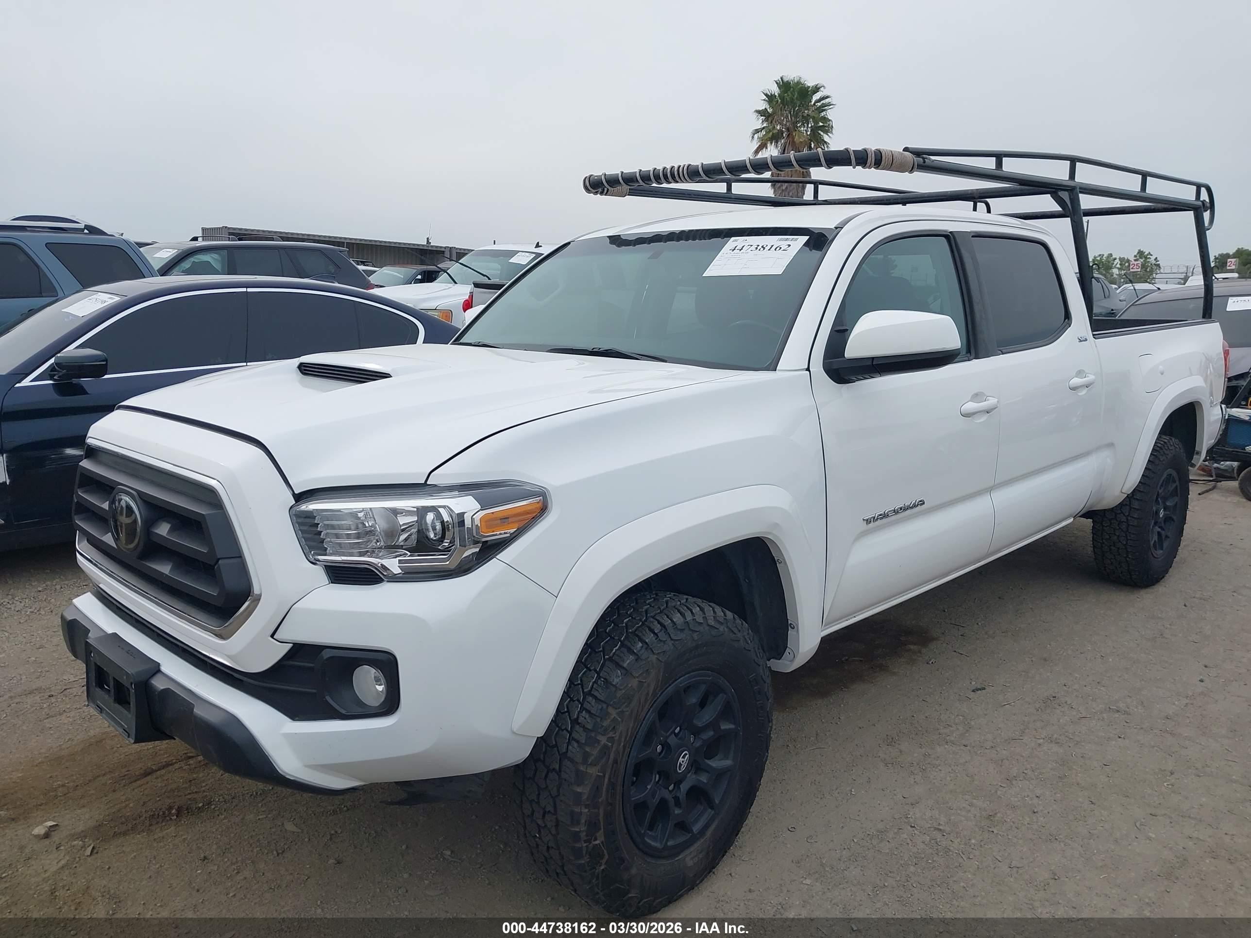TOYOTA TACOMA image 2
