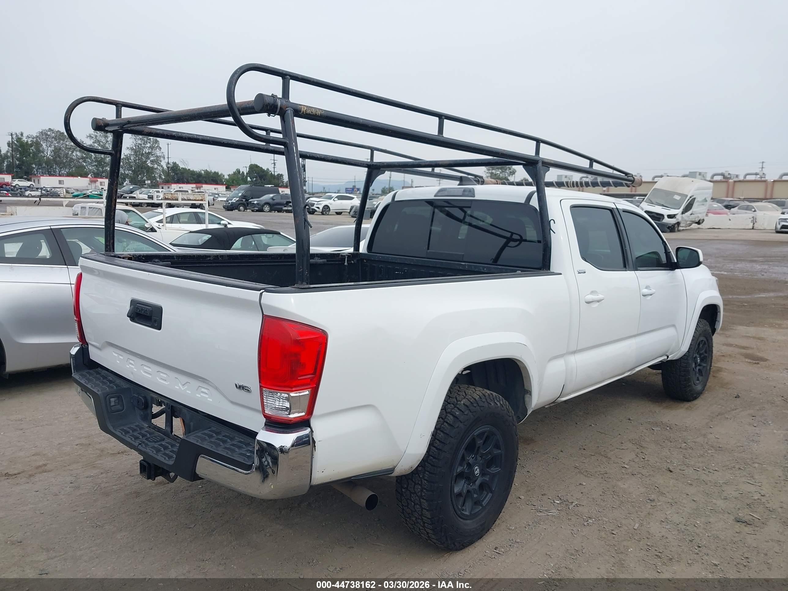 TOYOTA TACOMA image 4
