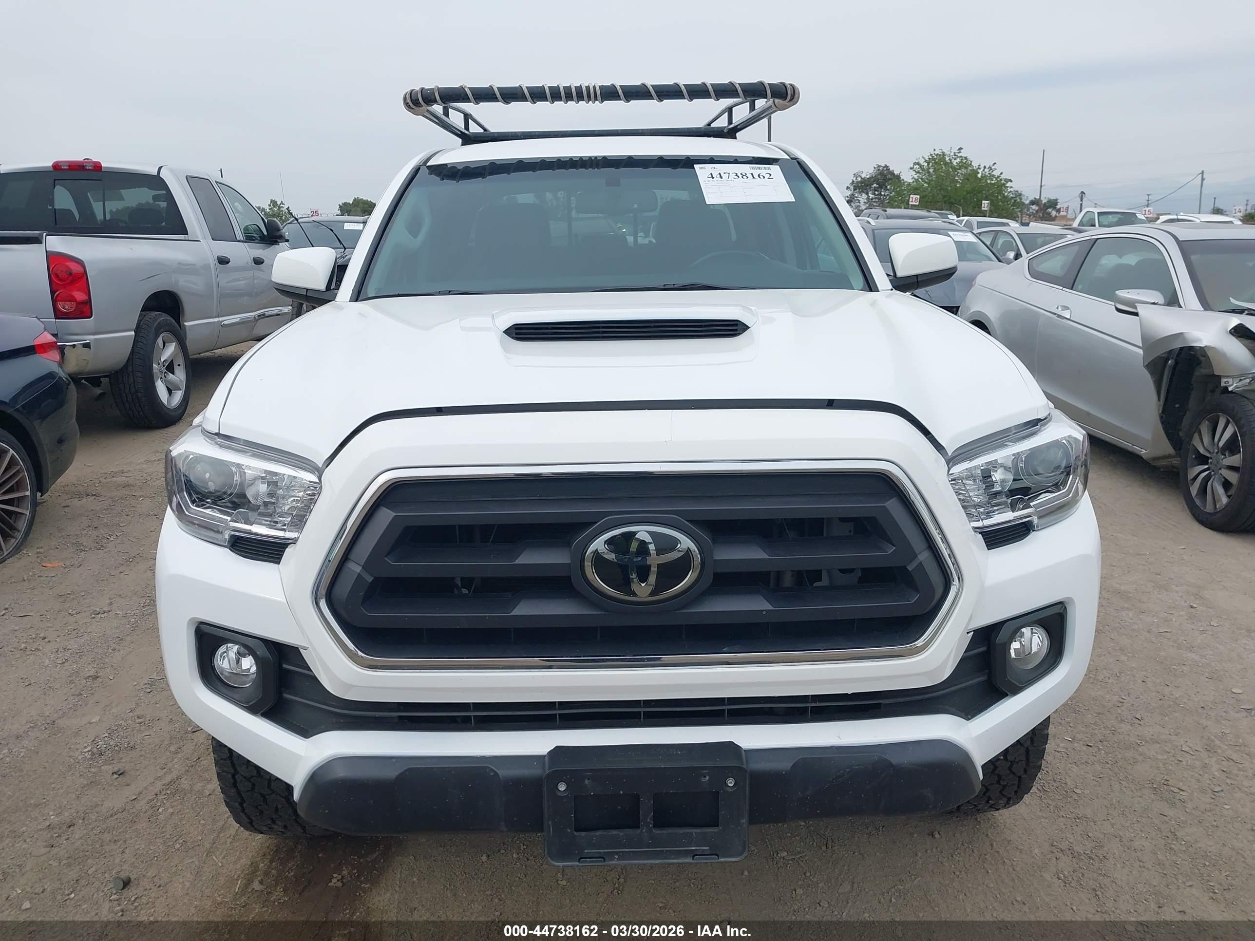 TOYOTA TACOMA image 6
