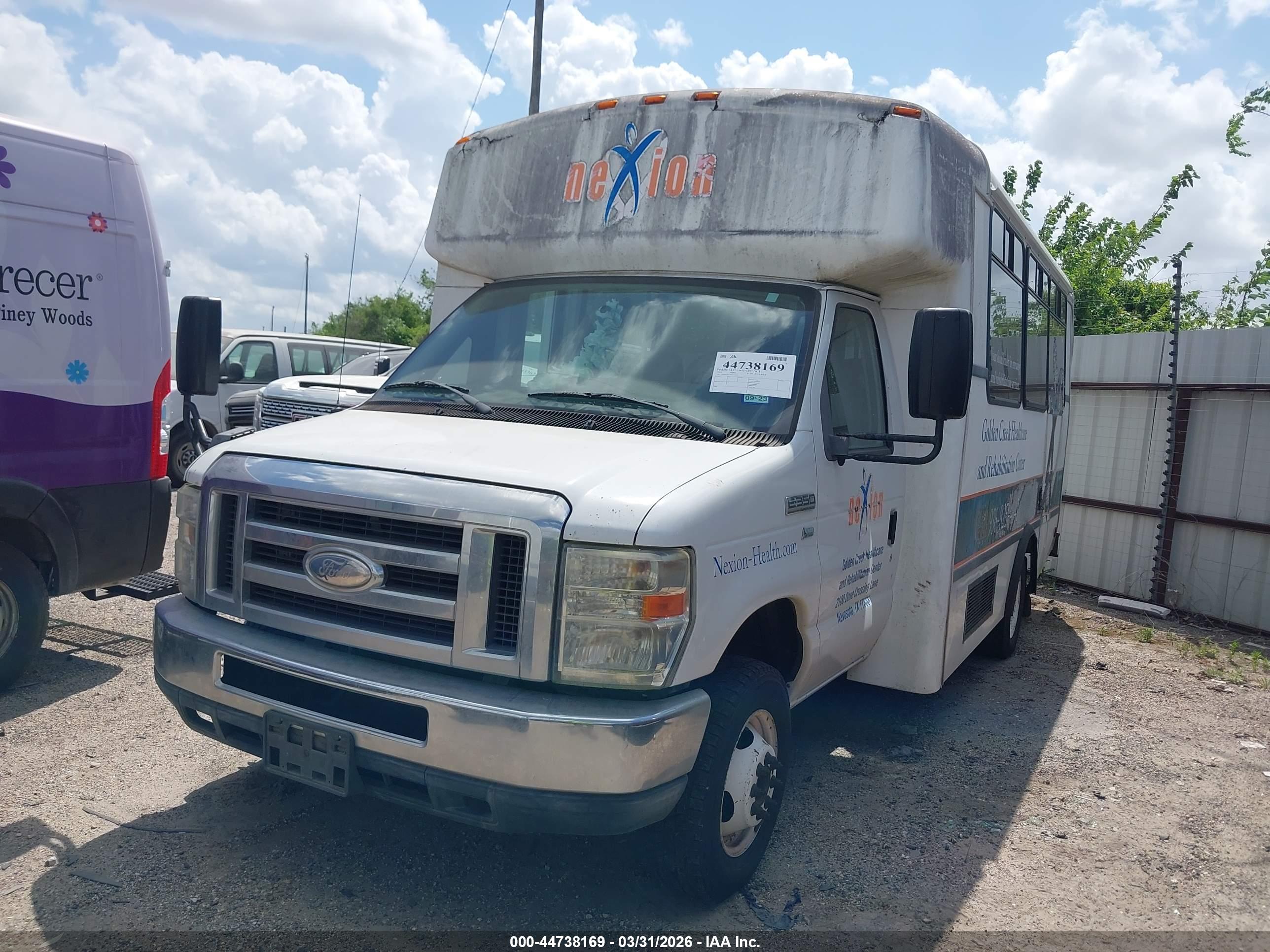 FORD E-350 image 2