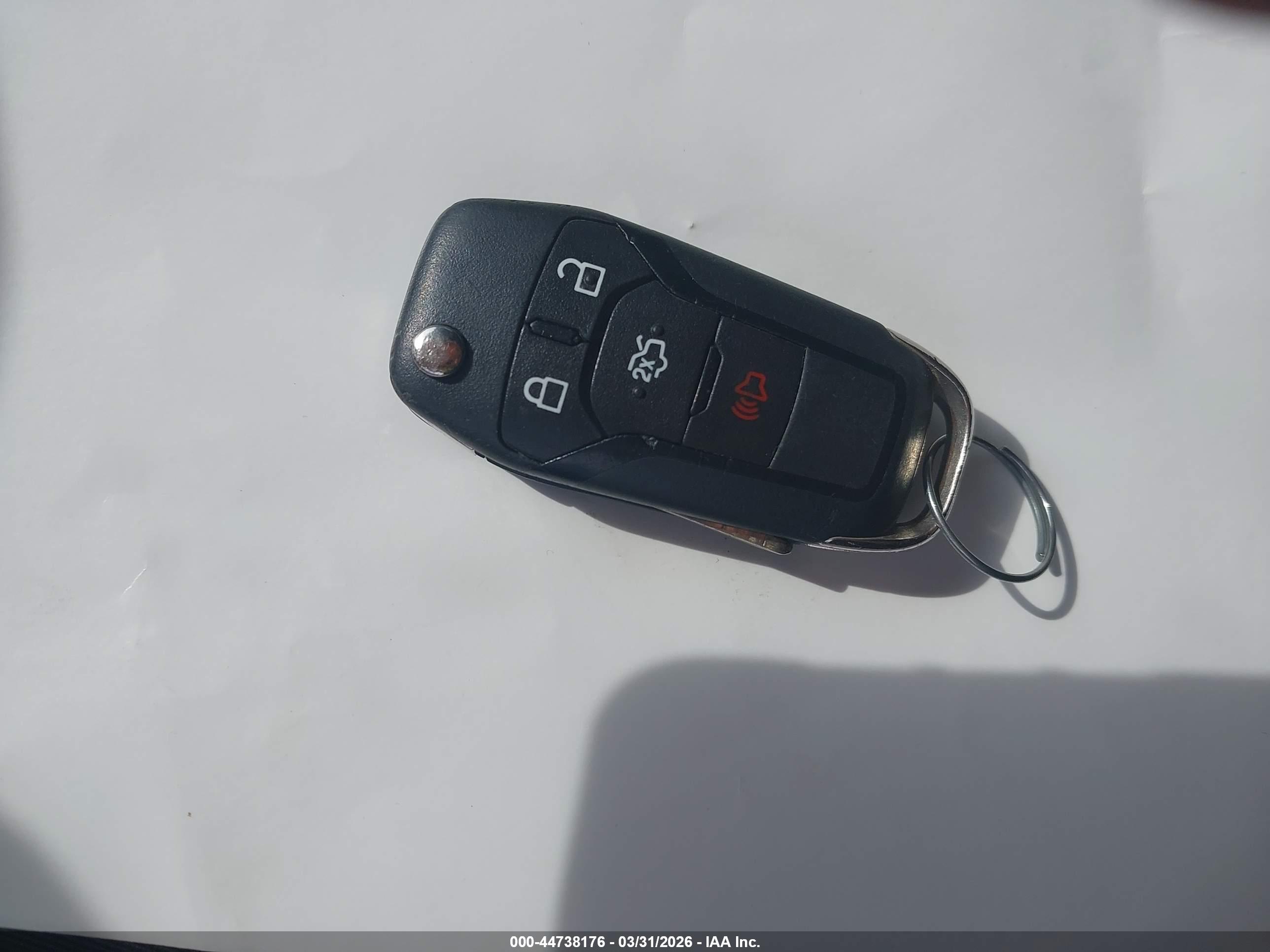FORD FUSION image 11