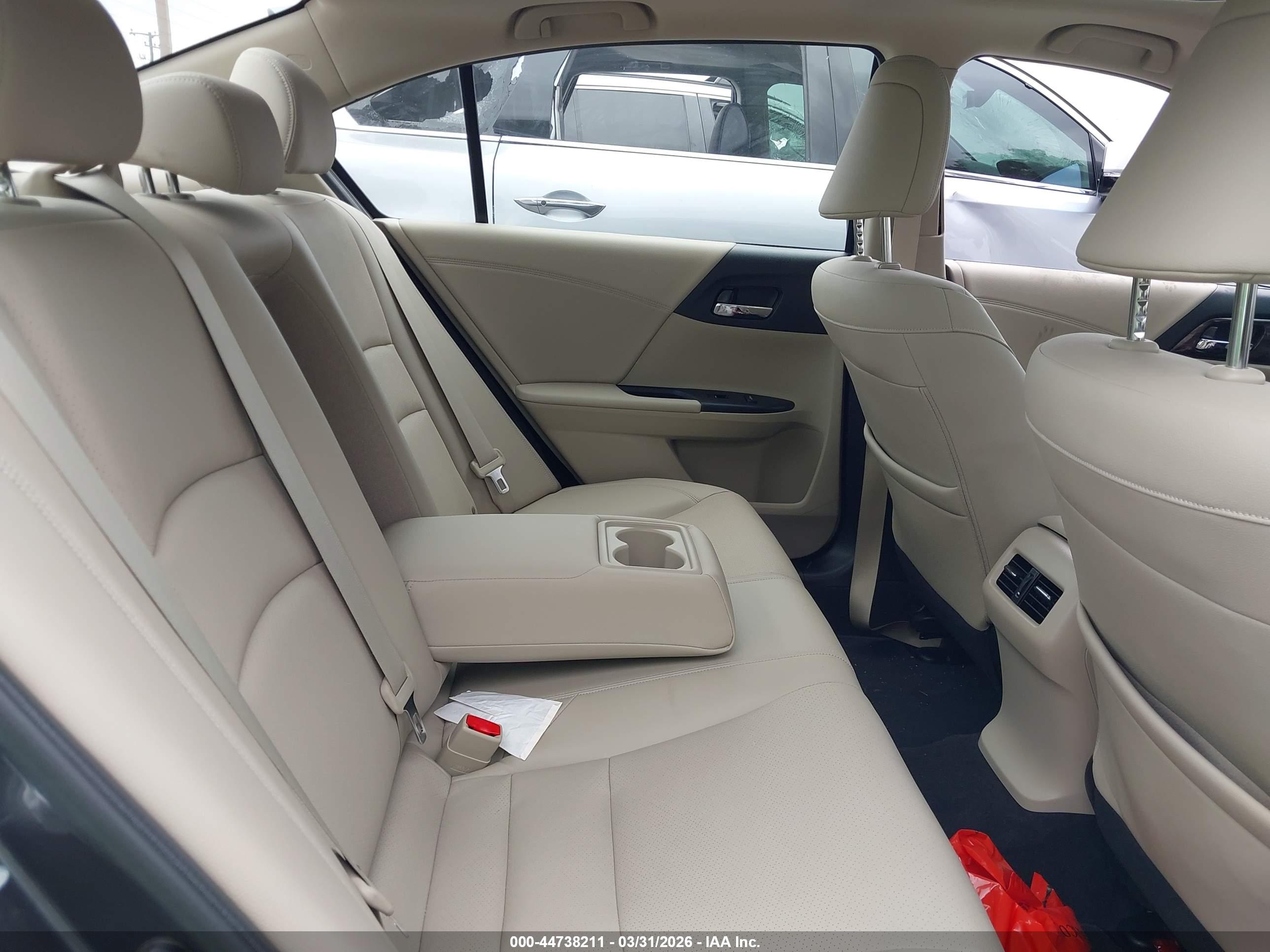 HONDA ACCORD image 8