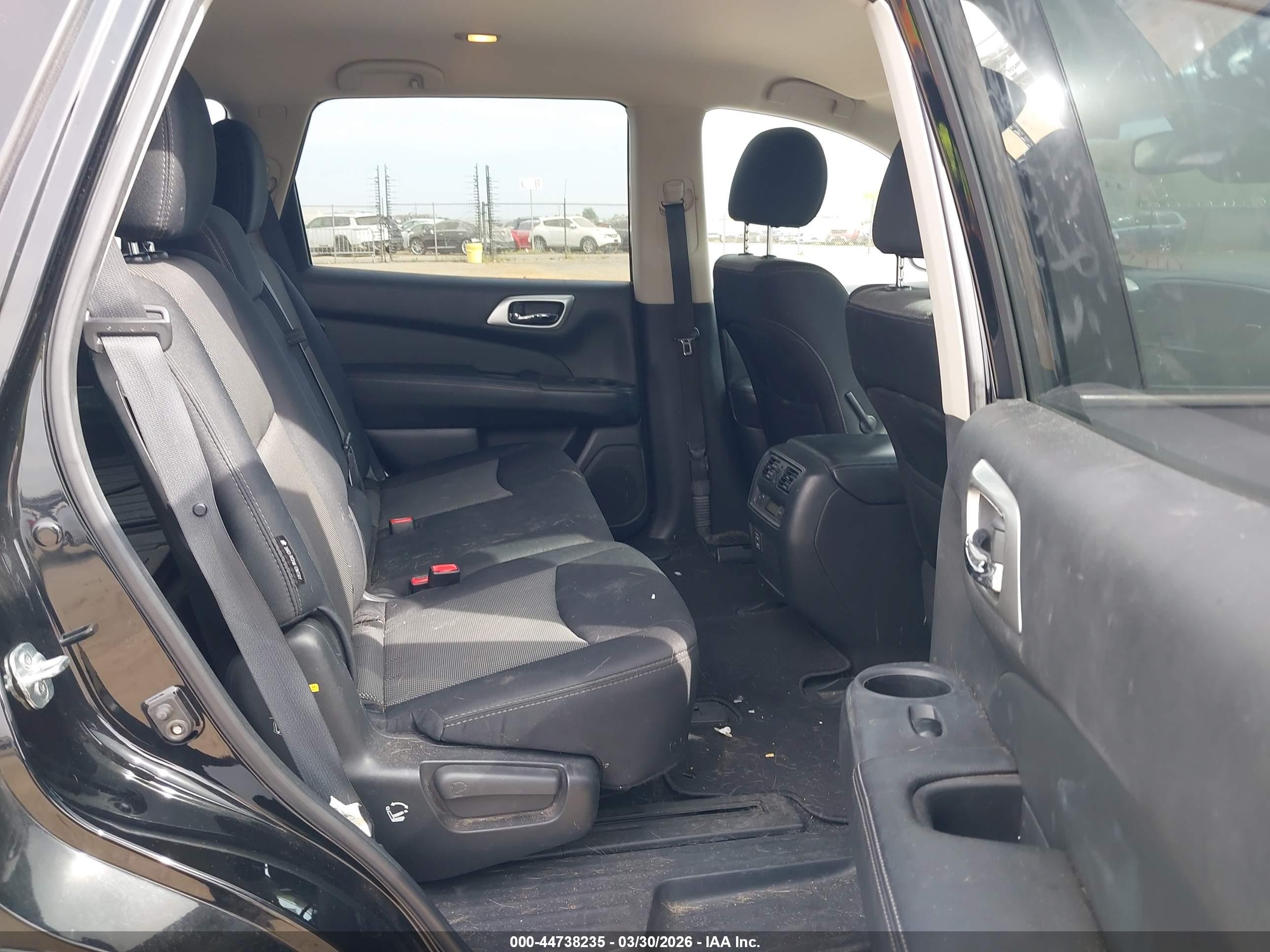 NISSAN PATHFINDER image 8