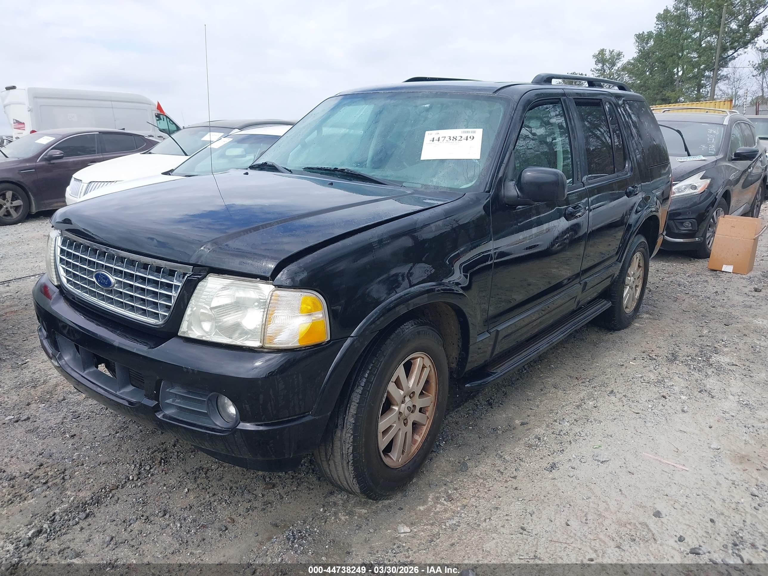 FORD EXPLORER image 2