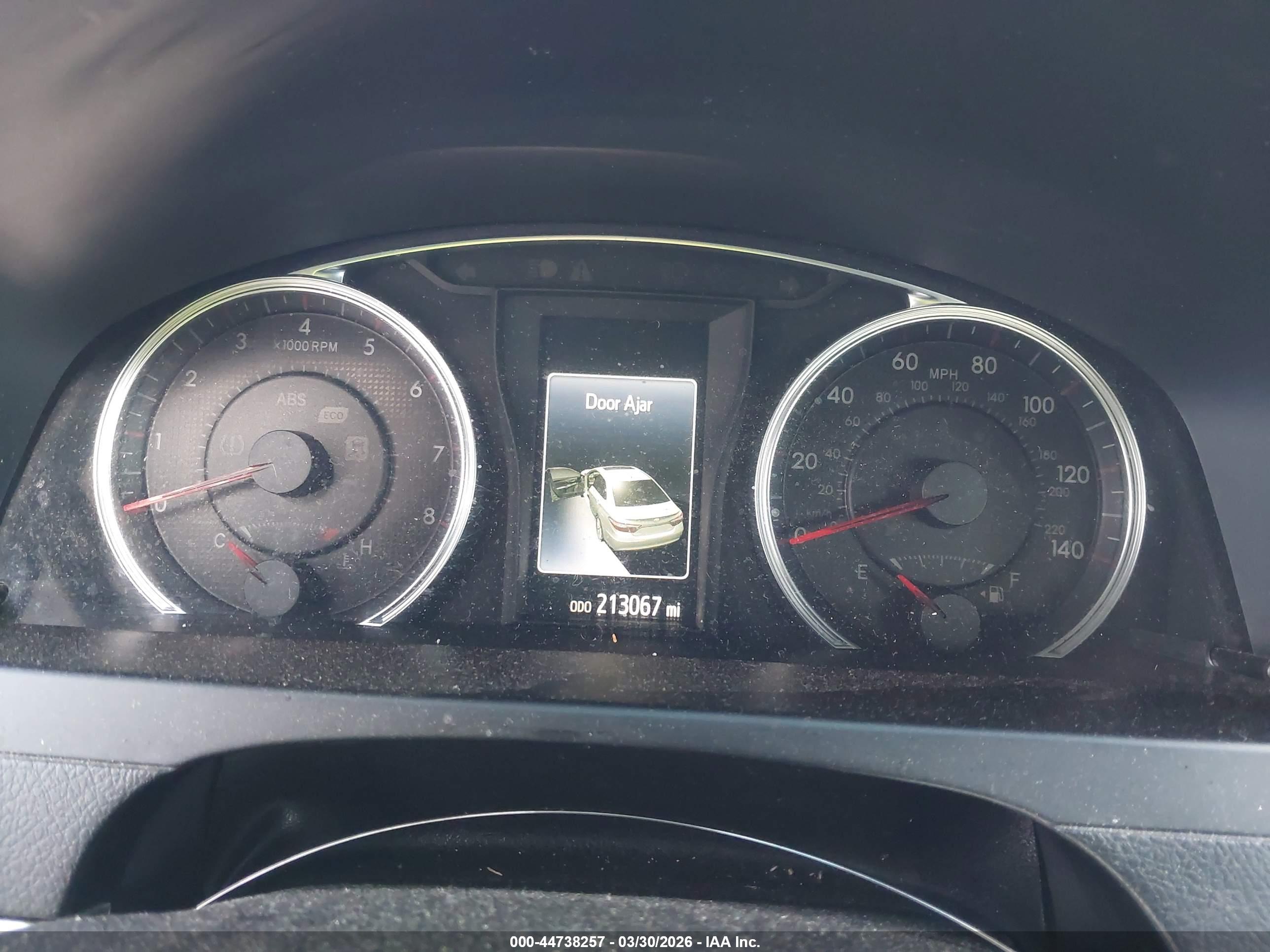 TOYOTA CAMRY image 7
