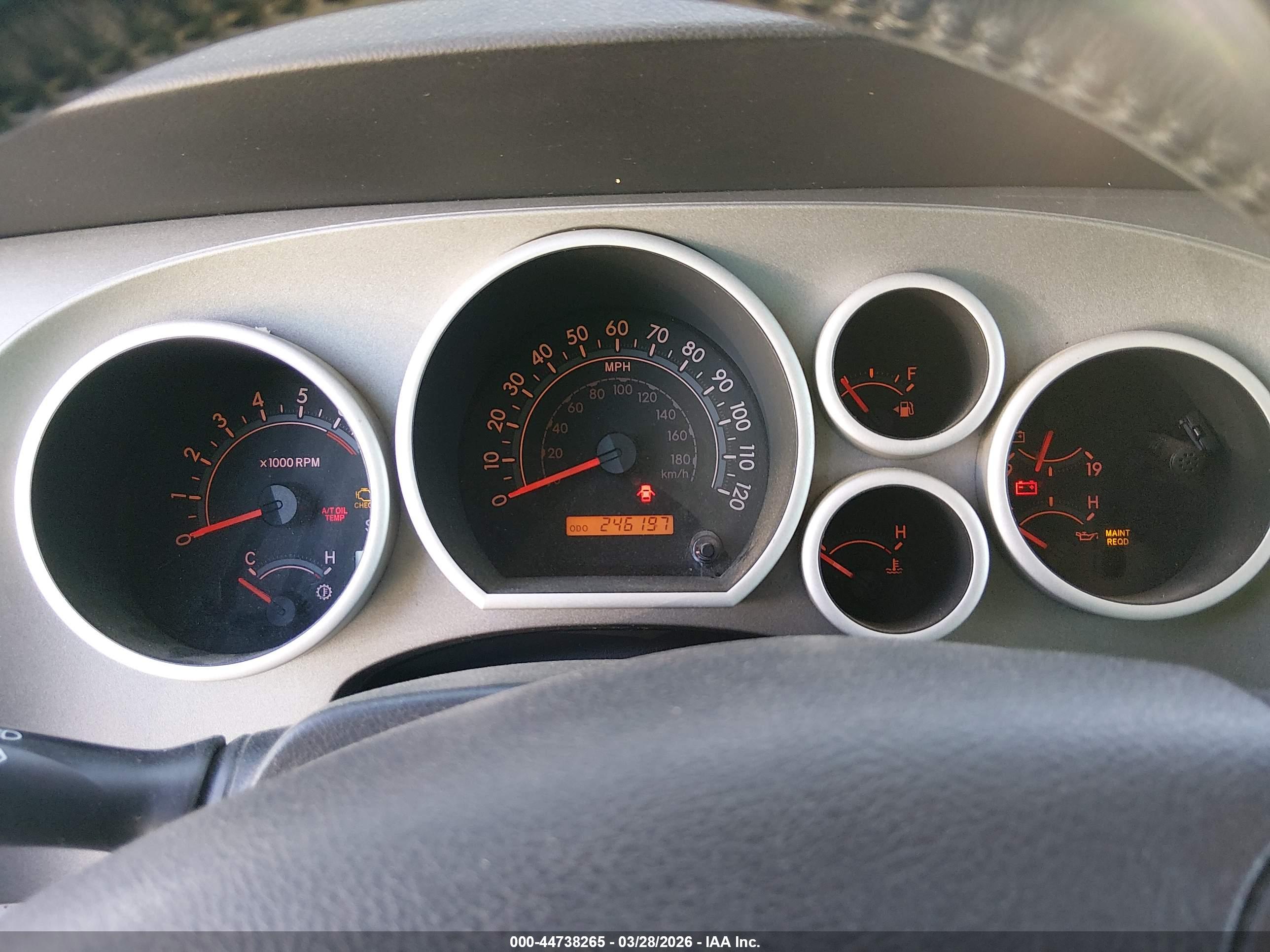 TOYOTA SEQUOIA image 7
