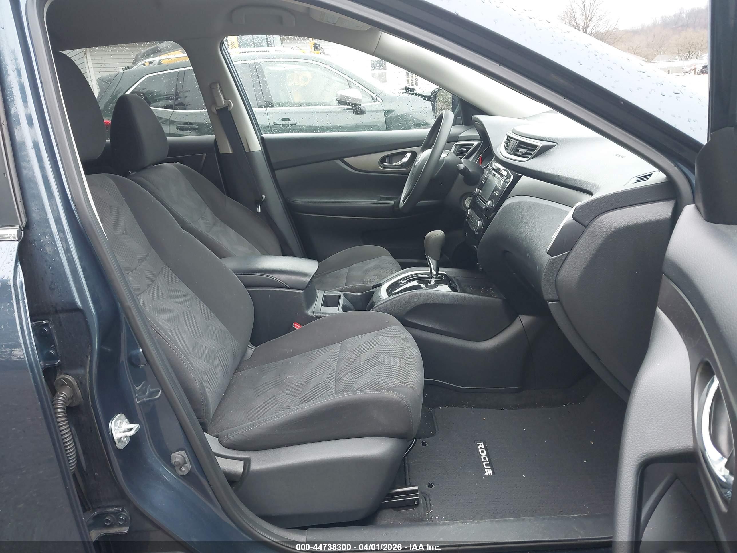 NISSAN ROGUE image 5