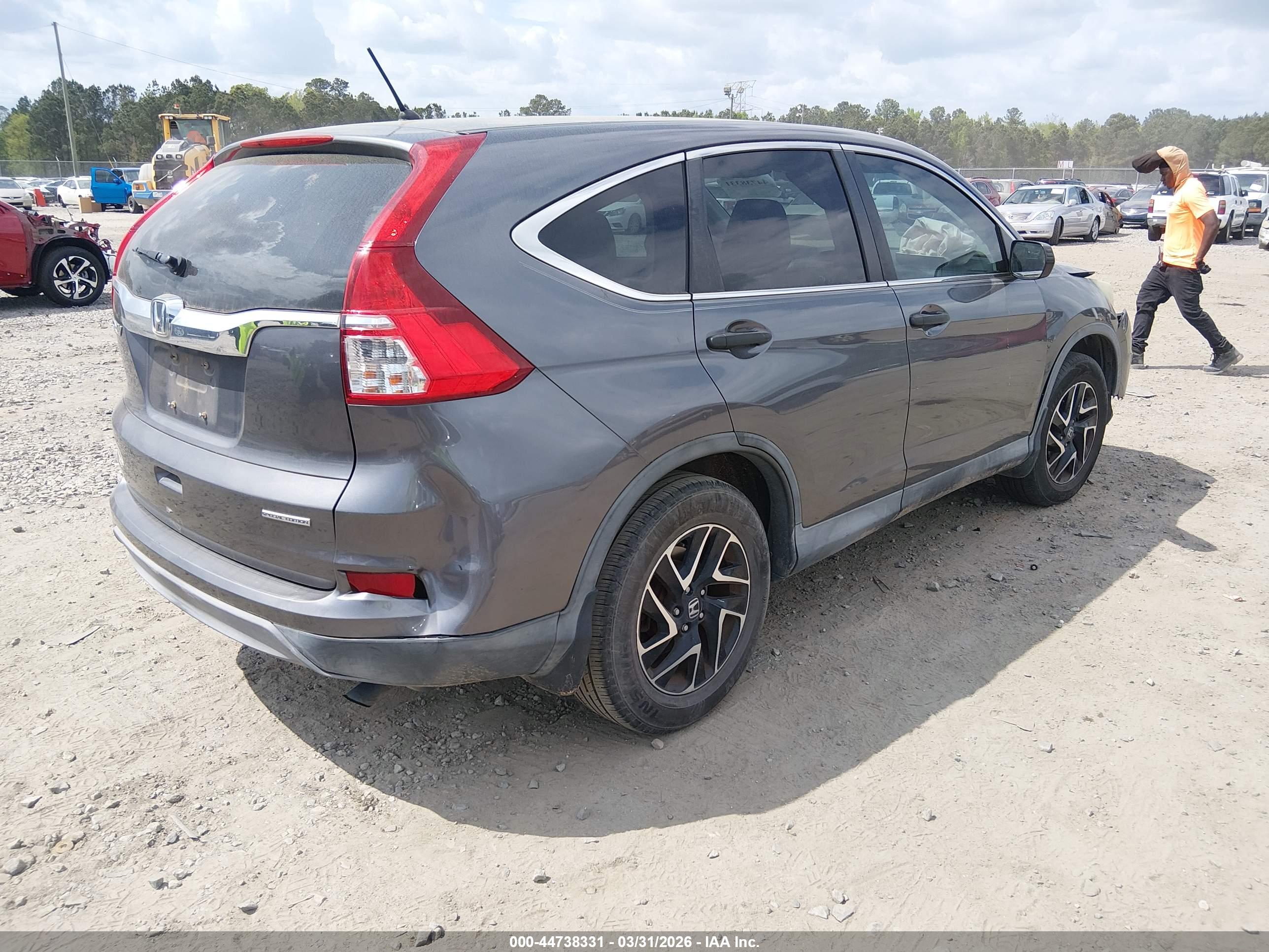 HONDA CR-V image 4