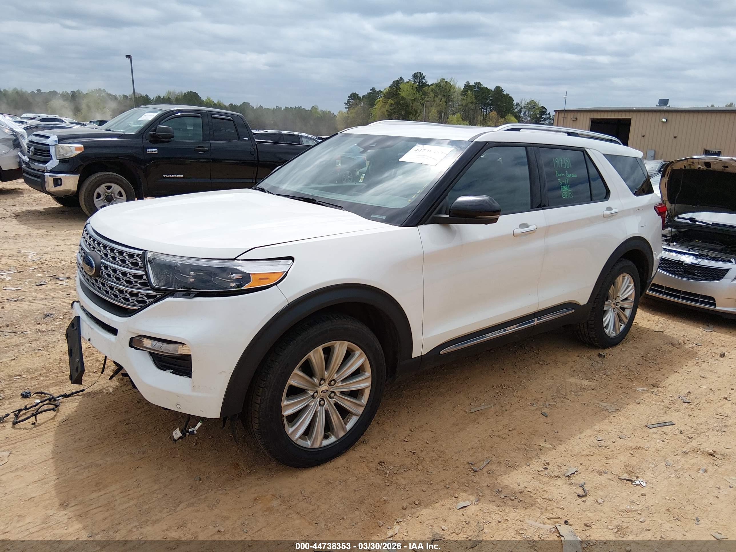 FORD EXPLORER image 2