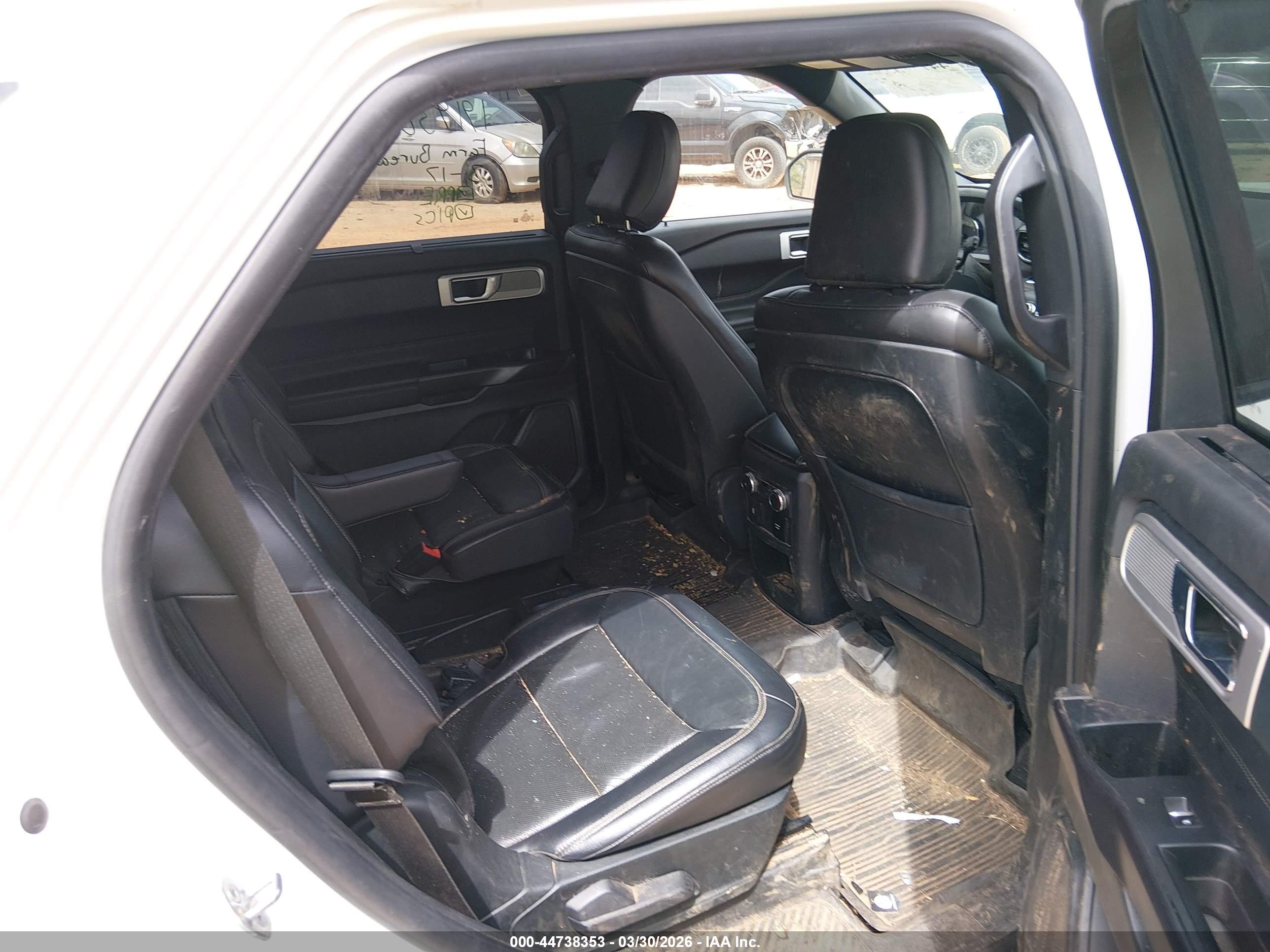 FORD EXPLORER image 8