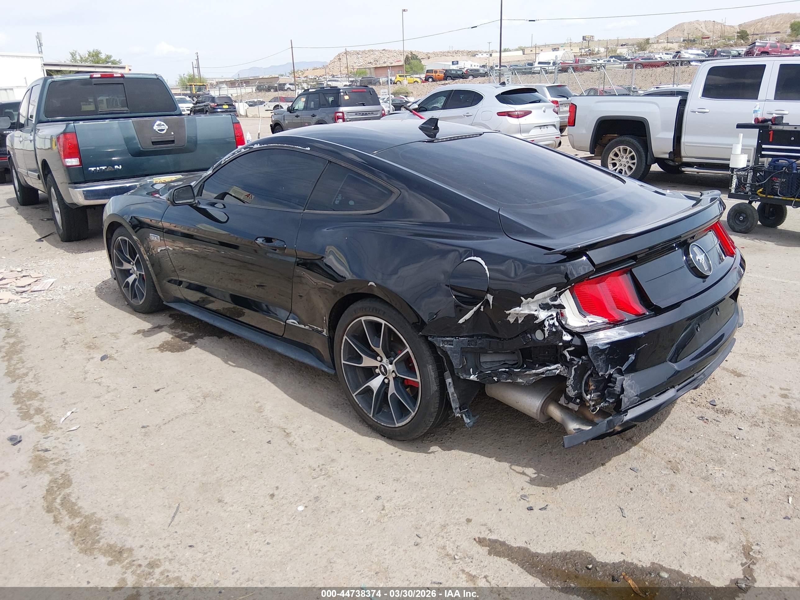 FORD MUSTANG image 3