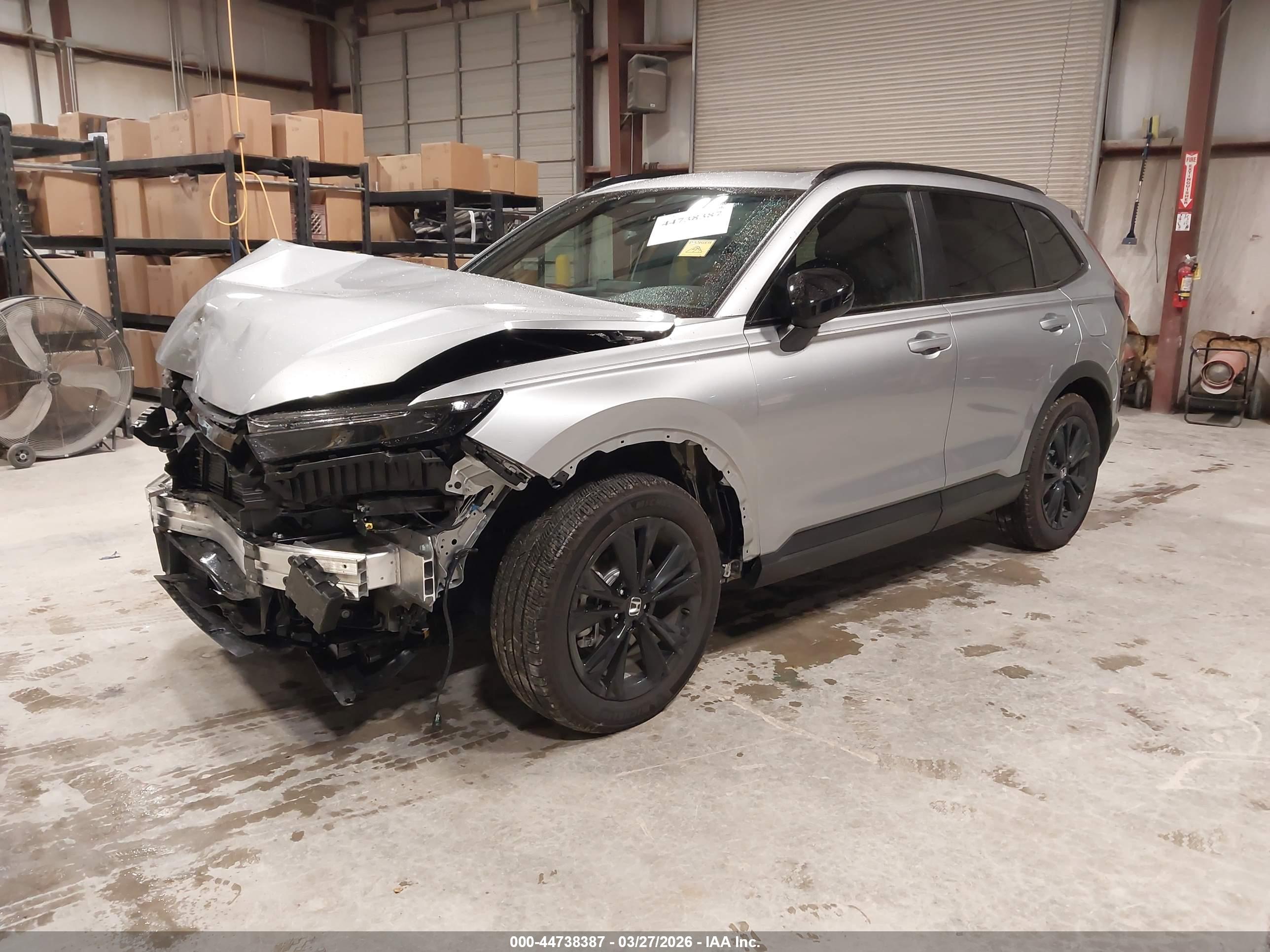 HONDA CR-V image 2