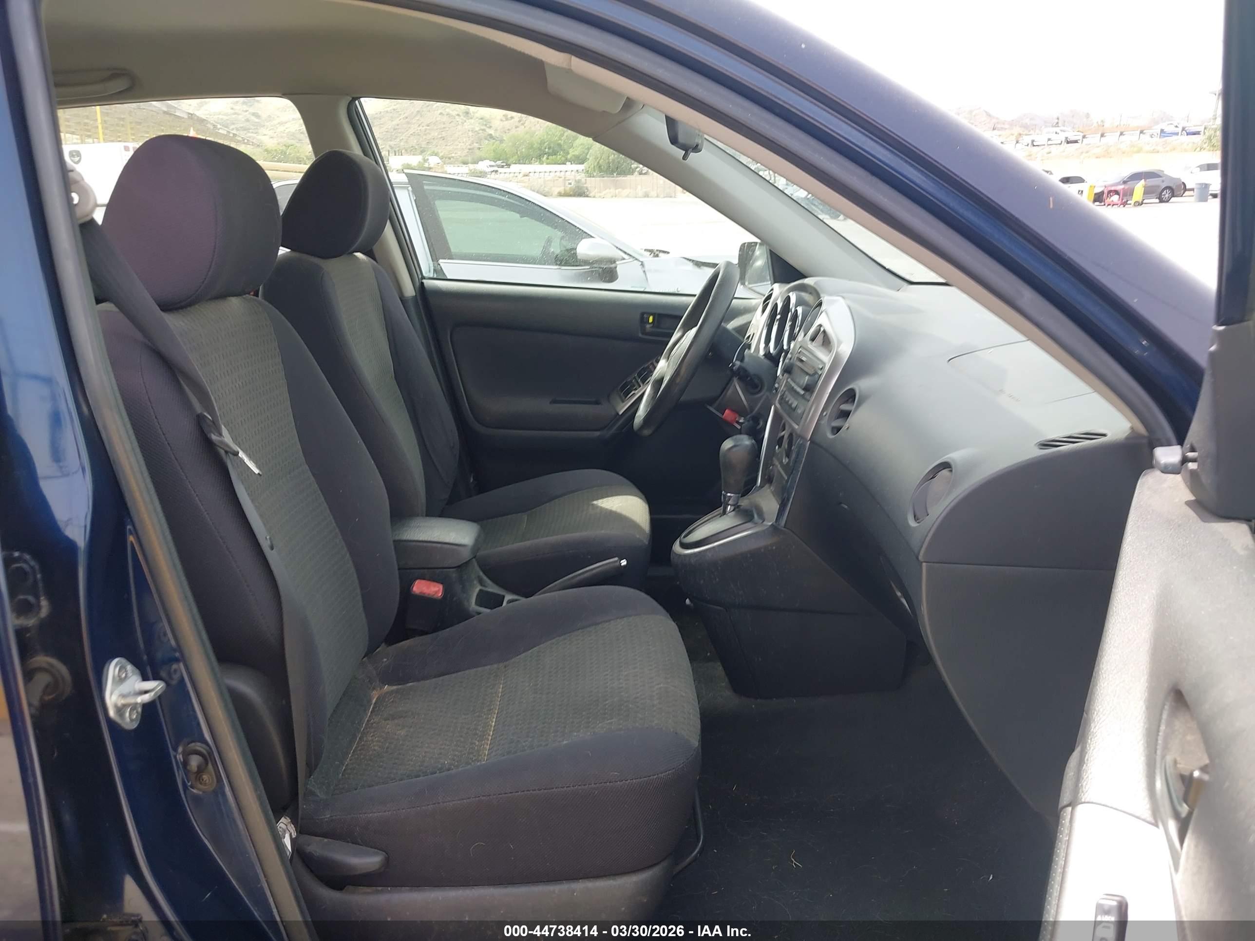 TOYOTA MATRIX image 5