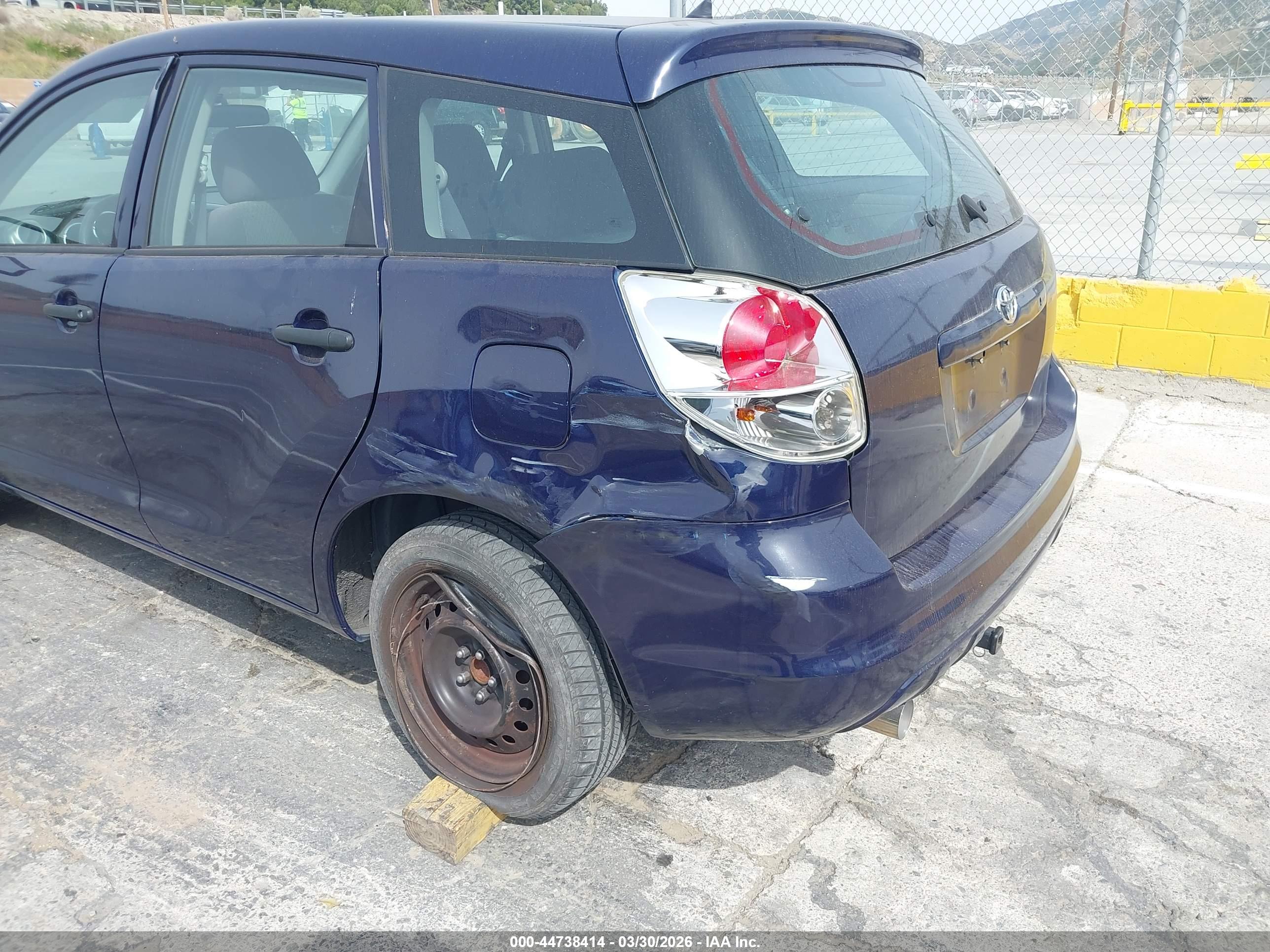 TOYOTA MATRIX image 6