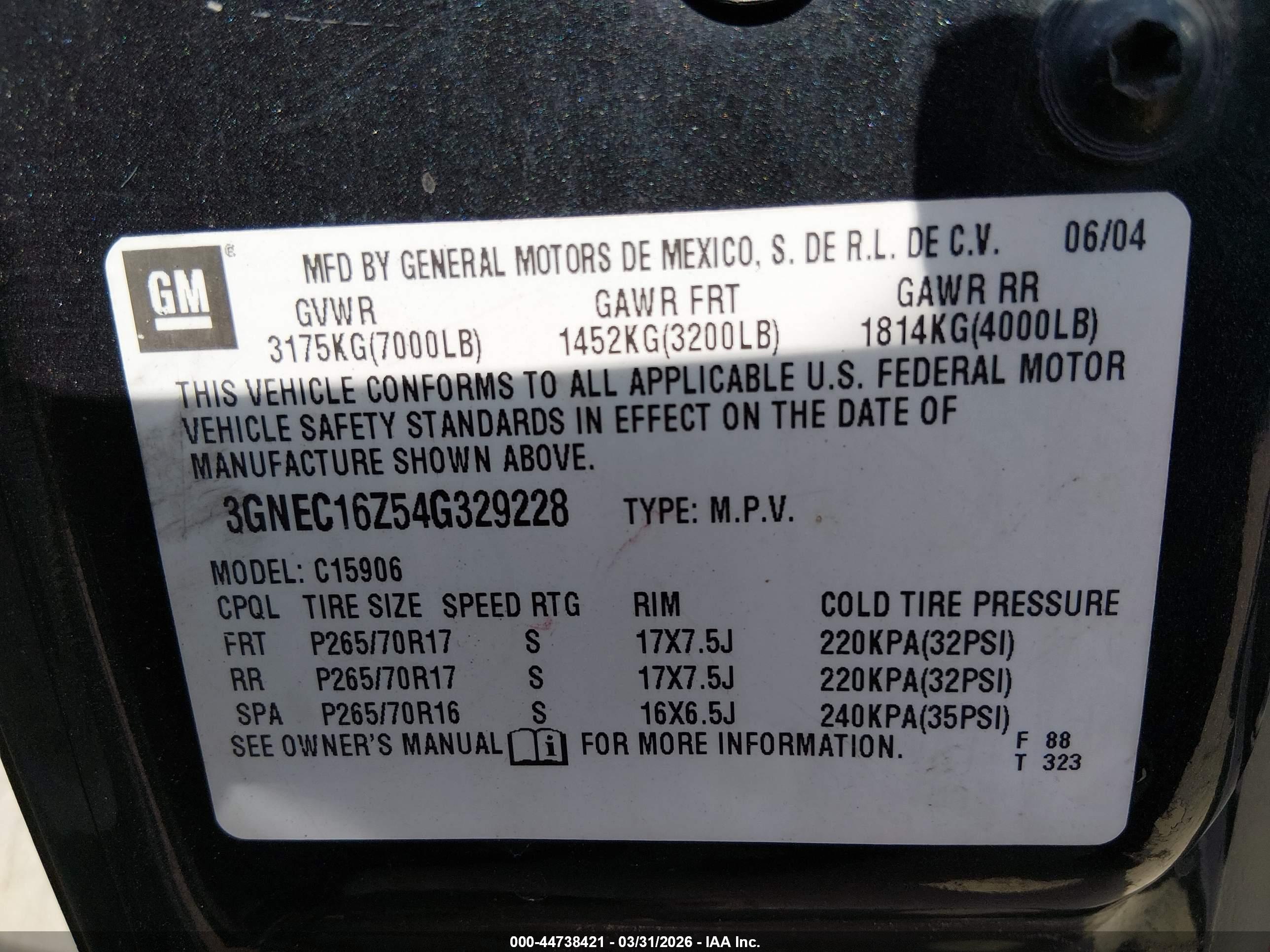 CHEVROLET SUBURBAN image 9