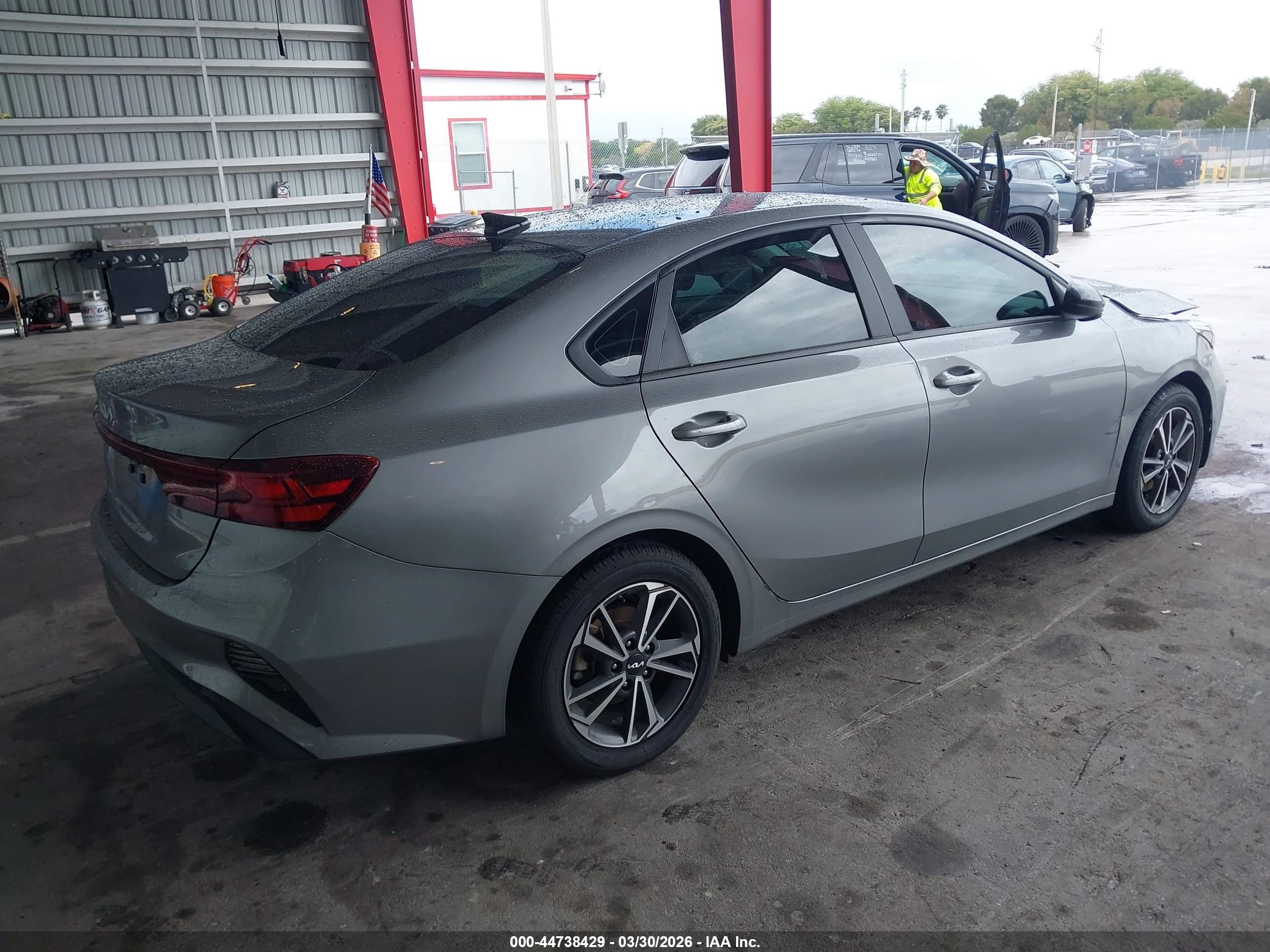 KIA FORTE image 4