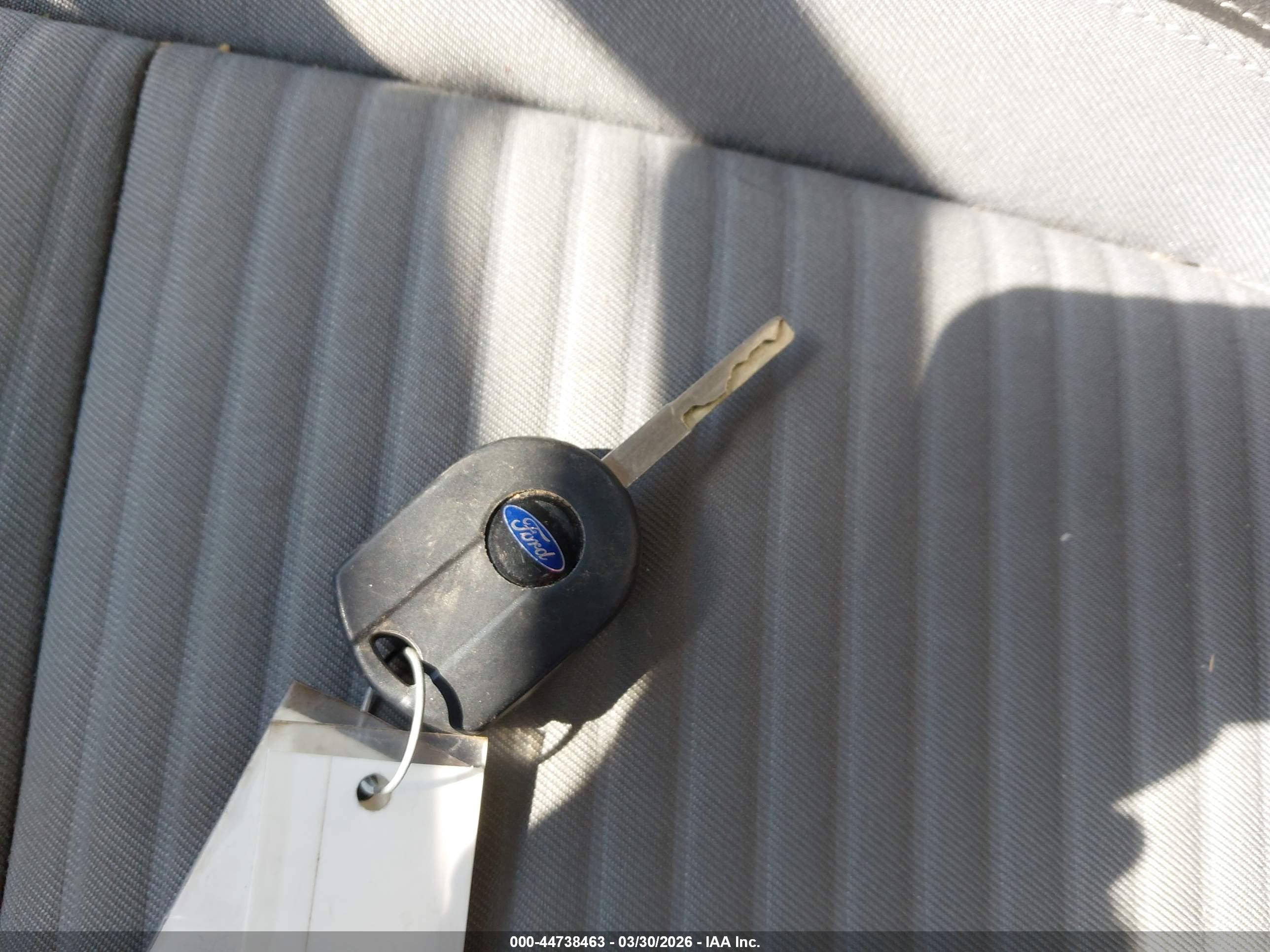 FORD ESCAPE image 11