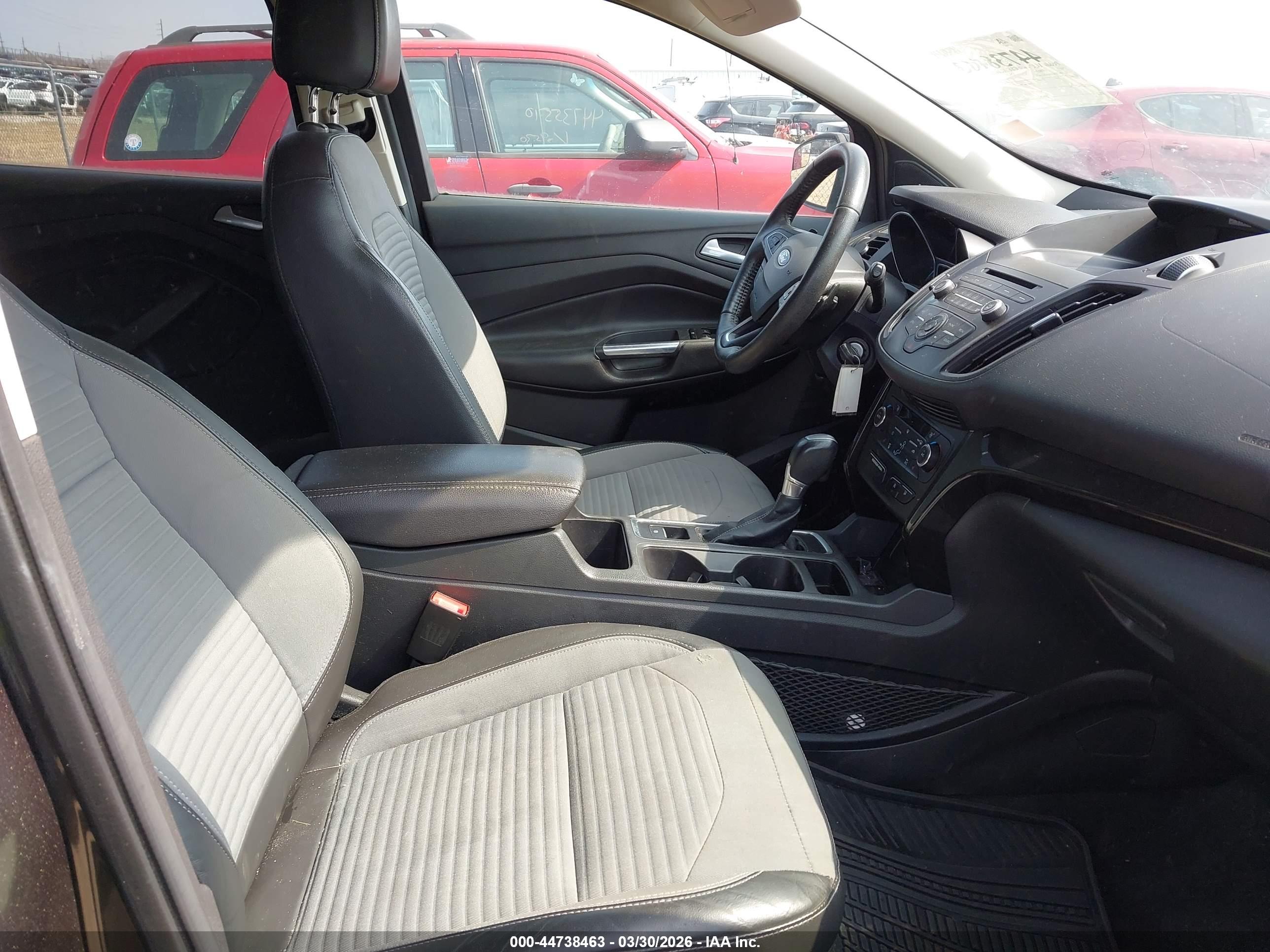 FORD ESCAPE image 5