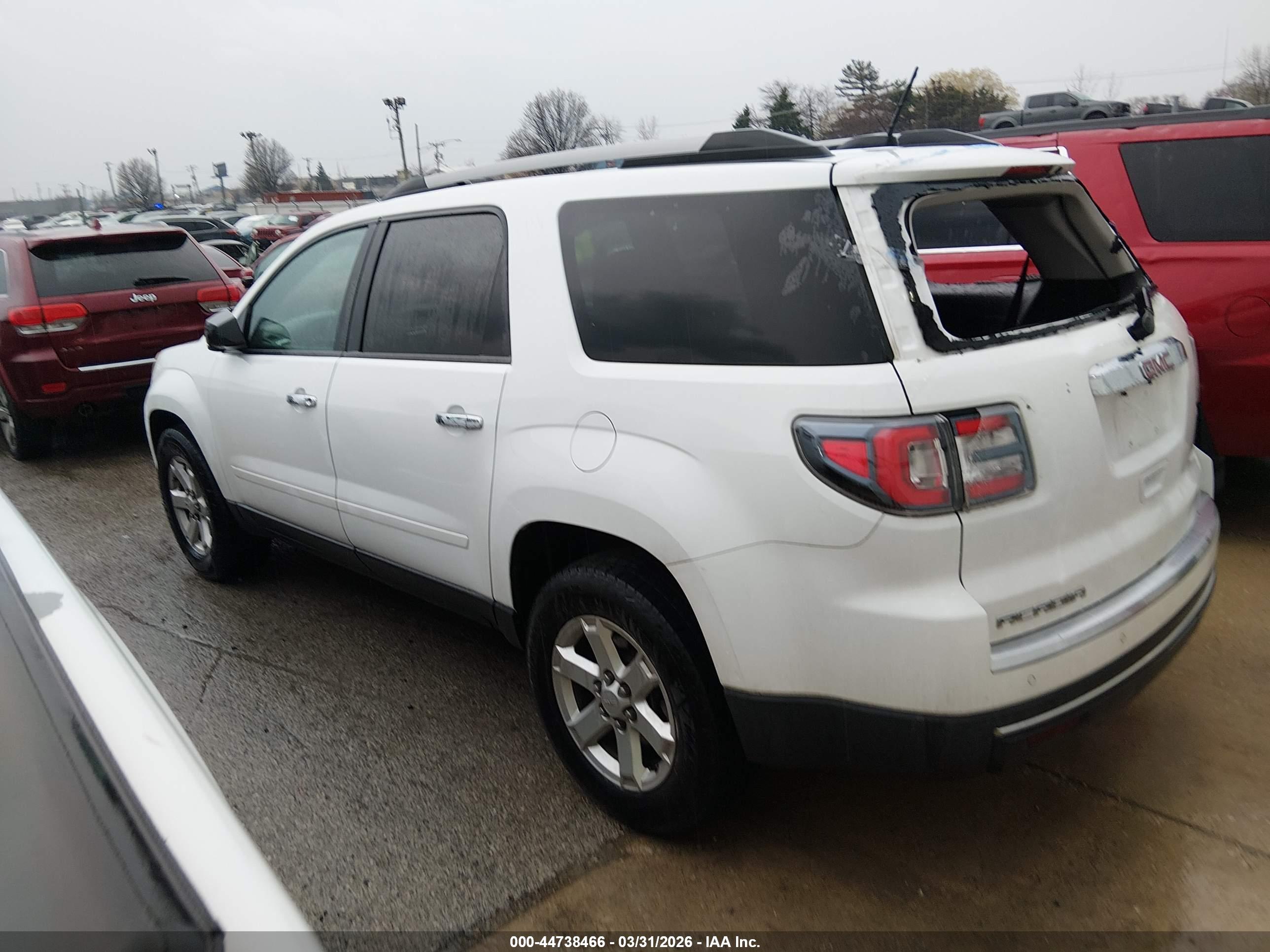 GMC ACADIA image 3