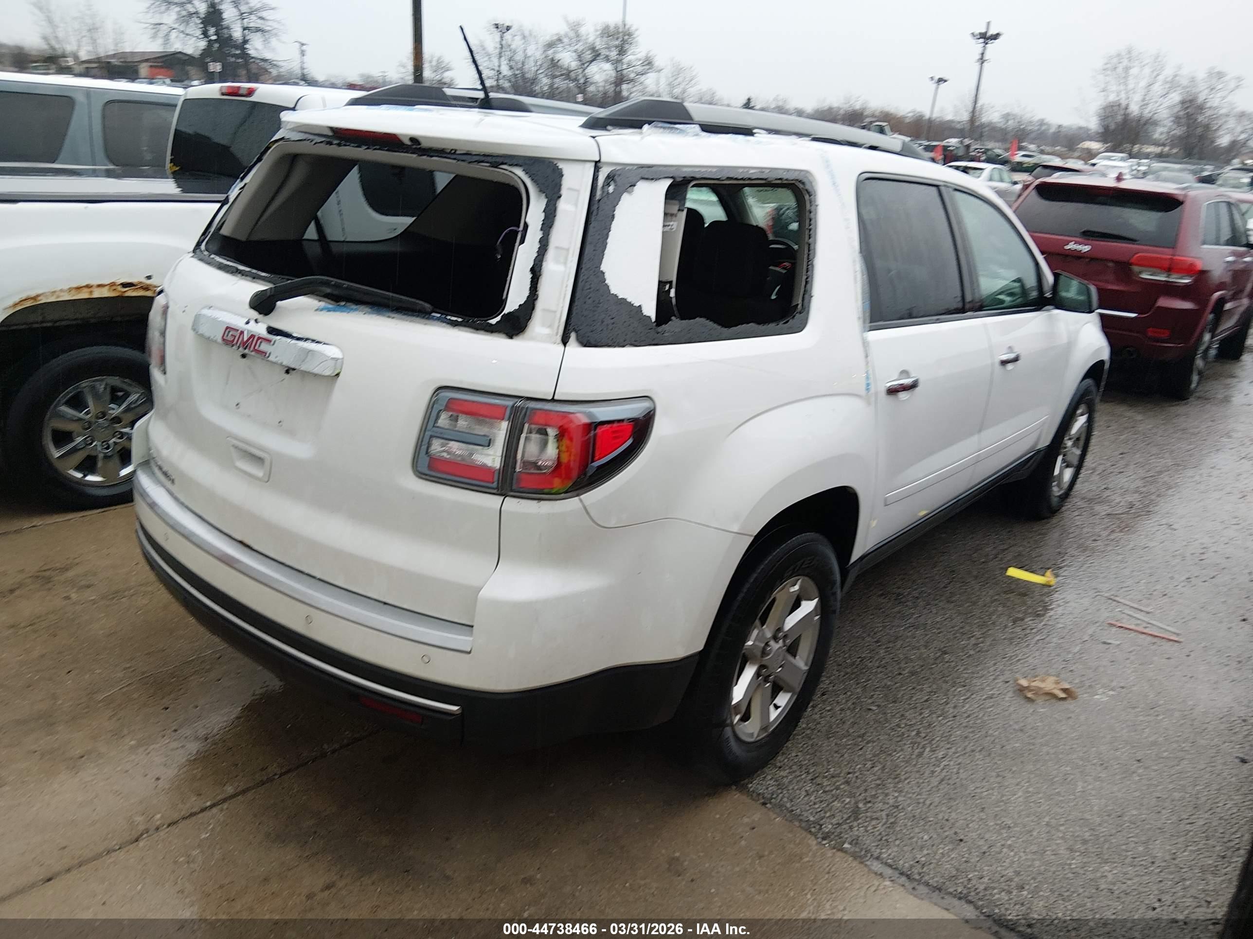 GMC ACADIA image 4