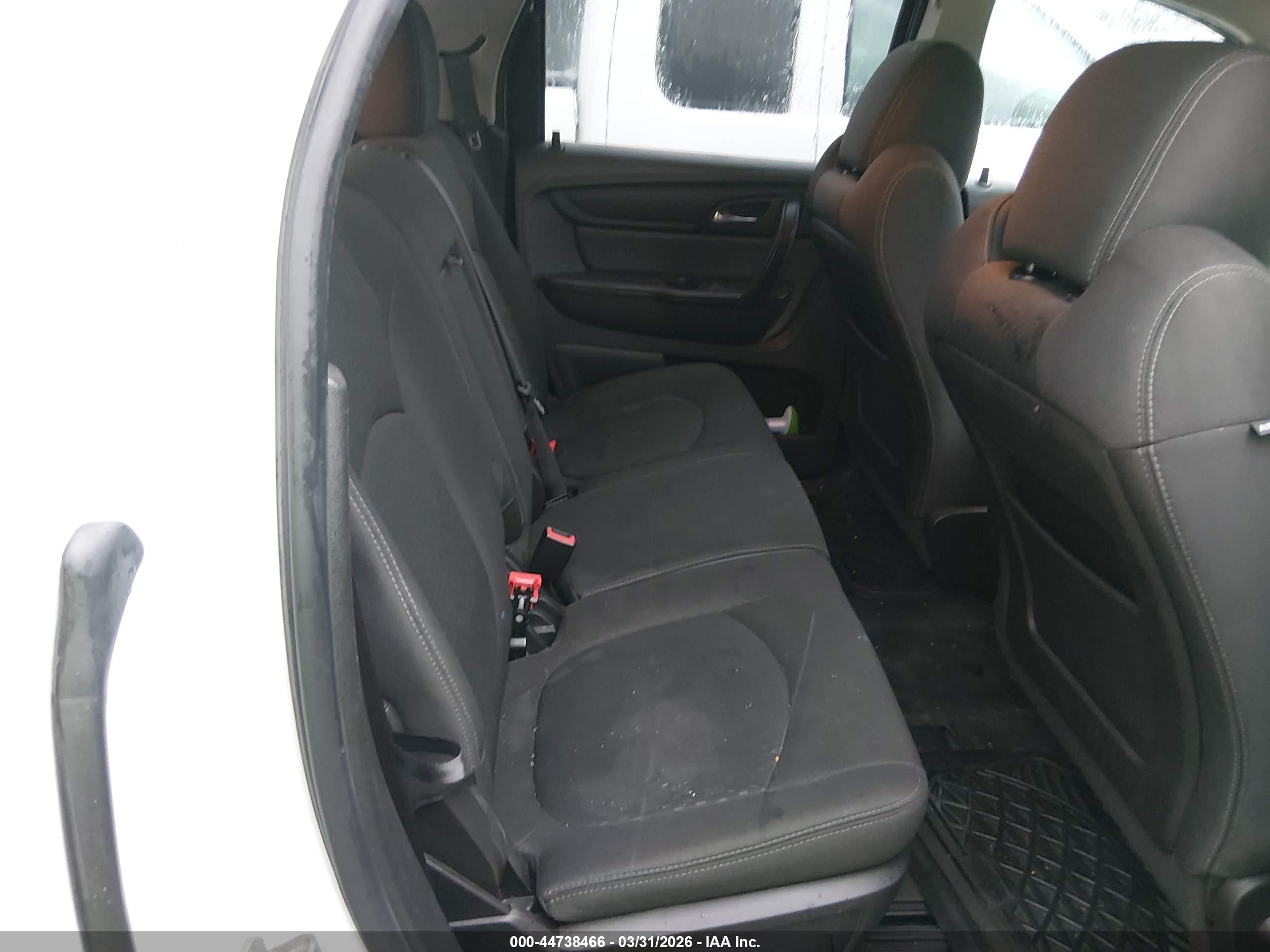GMC ACADIA image 8