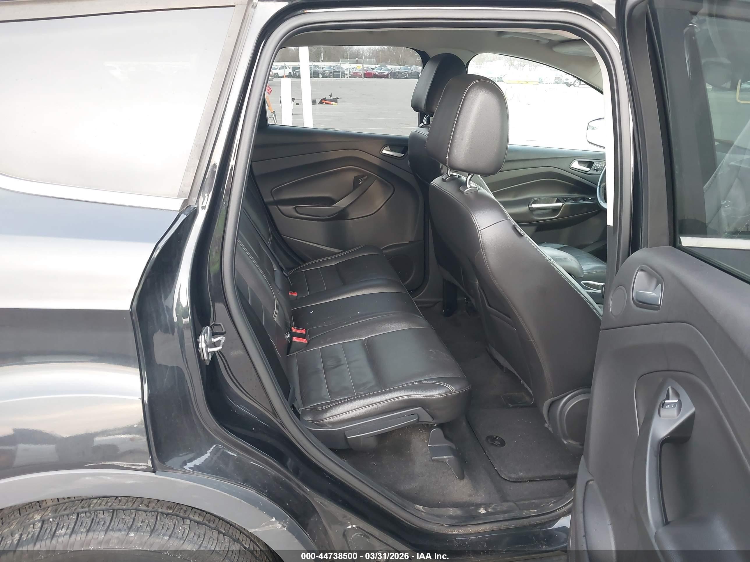 FORD ESCAPE image 8