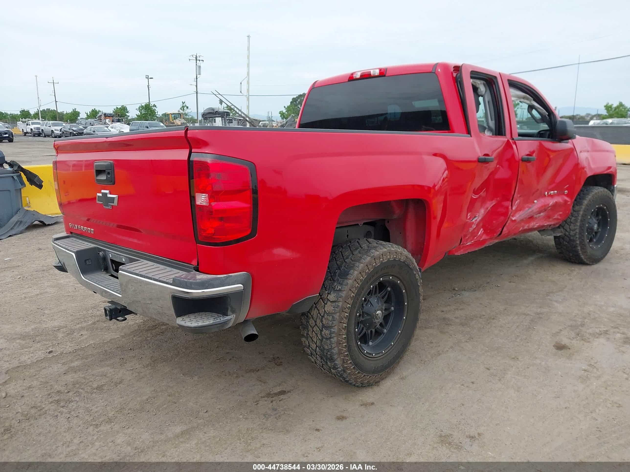 CHEVROLET SILVERADO image 4