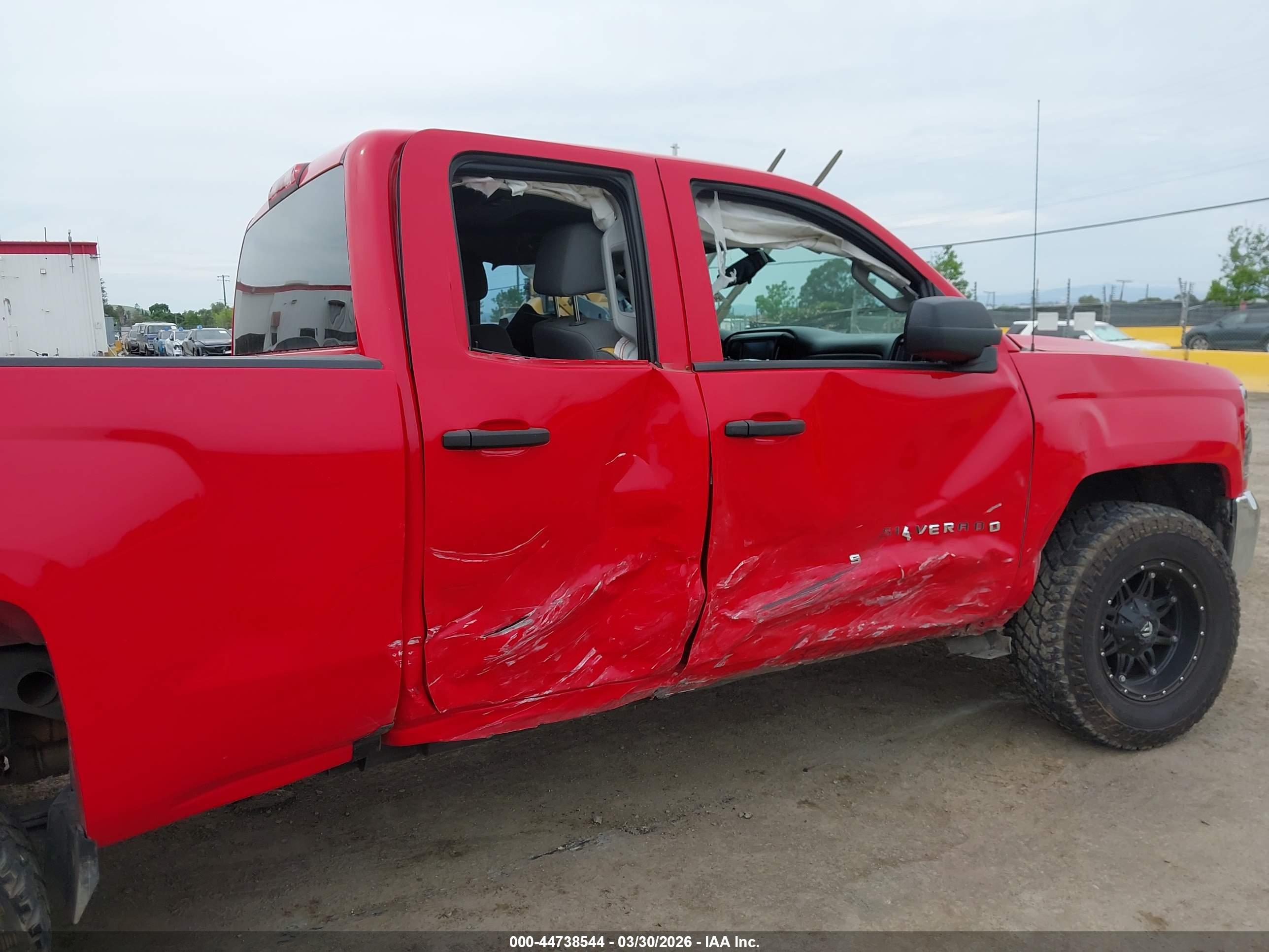 CHEVROLET SILVERADO image 6