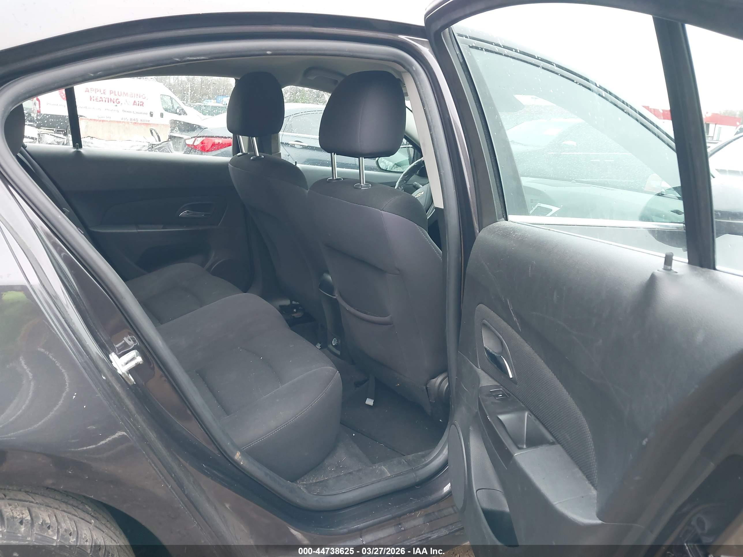 CHEVROLET CRUZE image 8