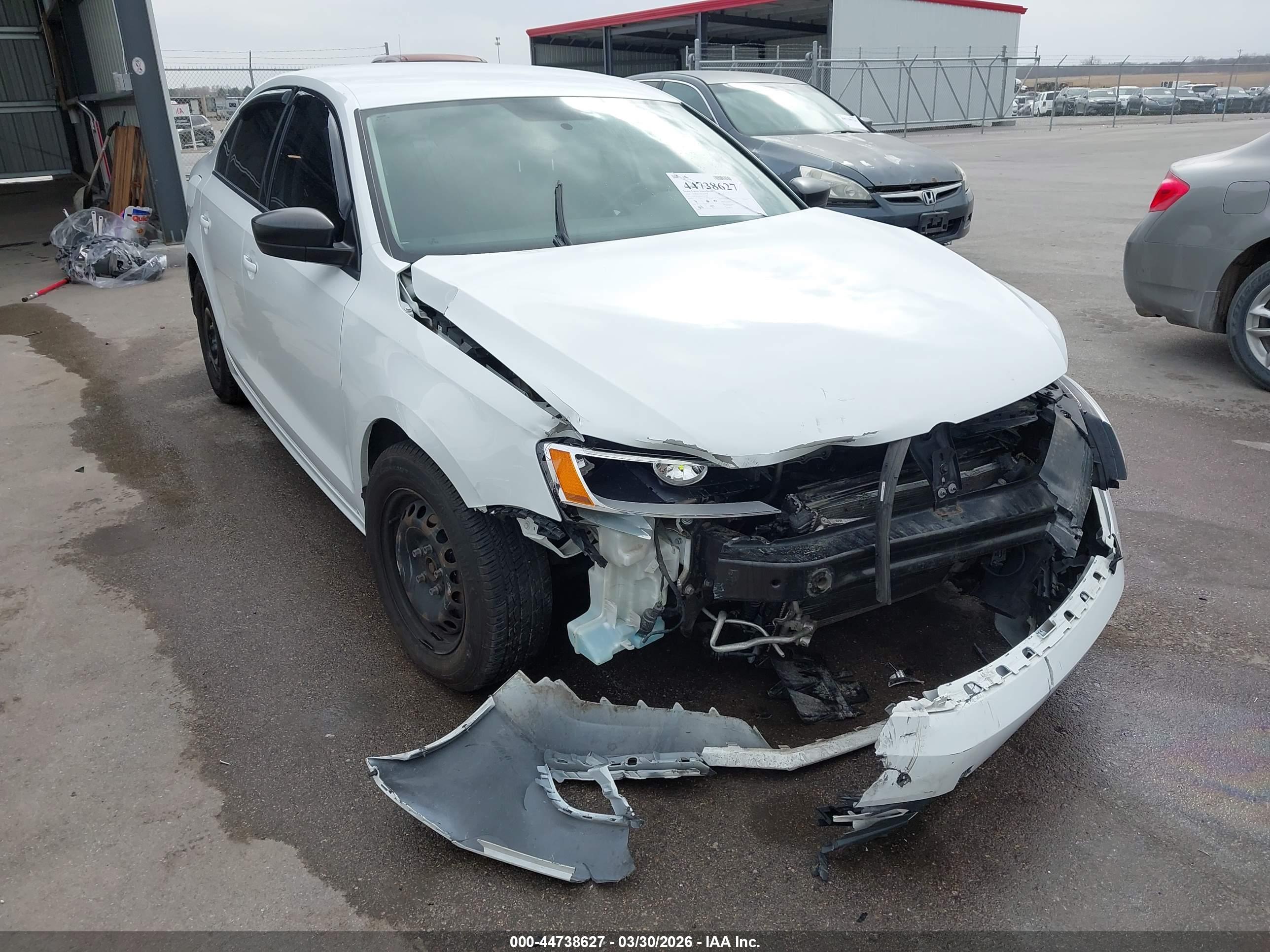 VOLKSWAGEN JETTA image 6