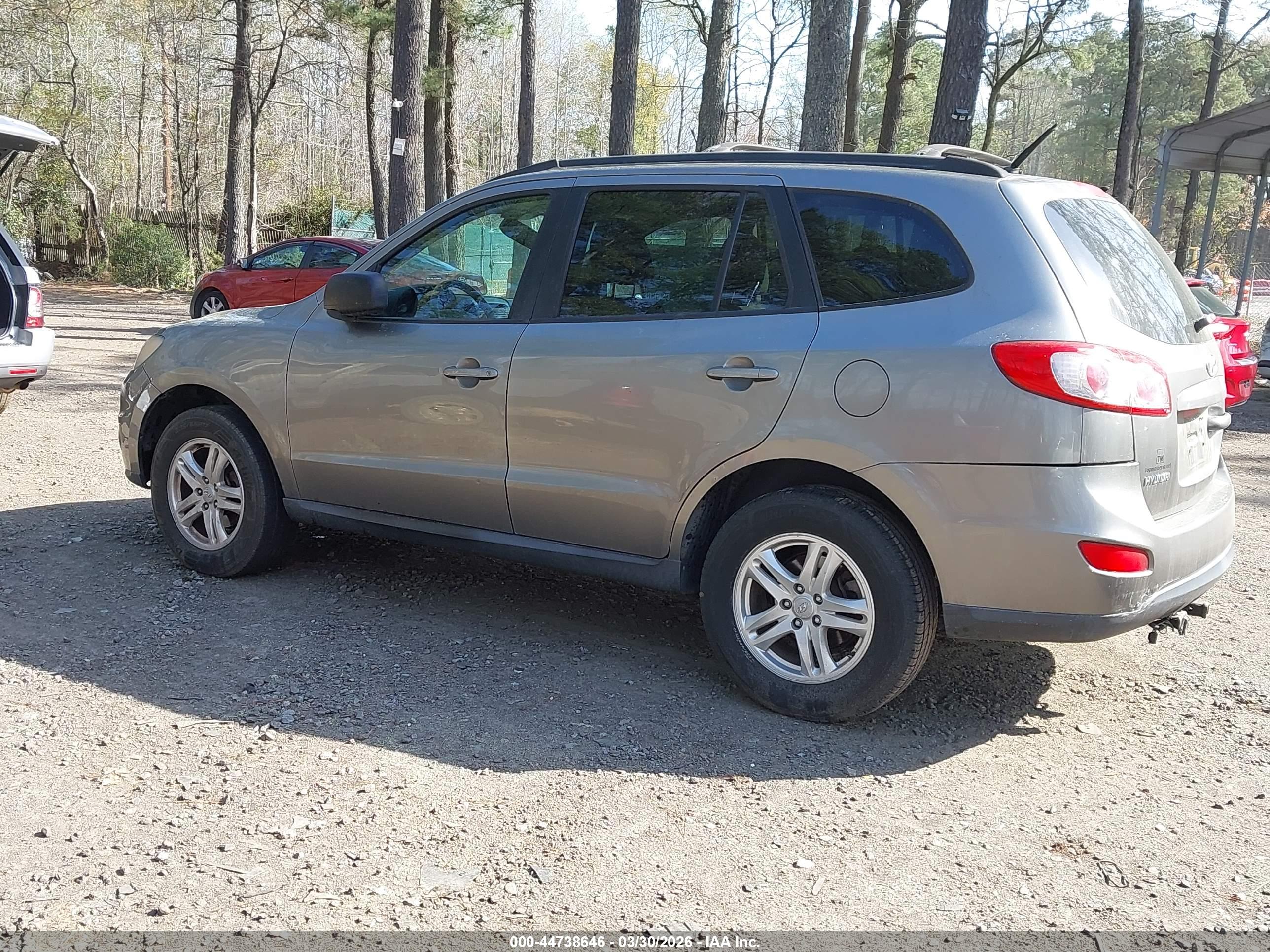 HYUNDAI SANTA image 3