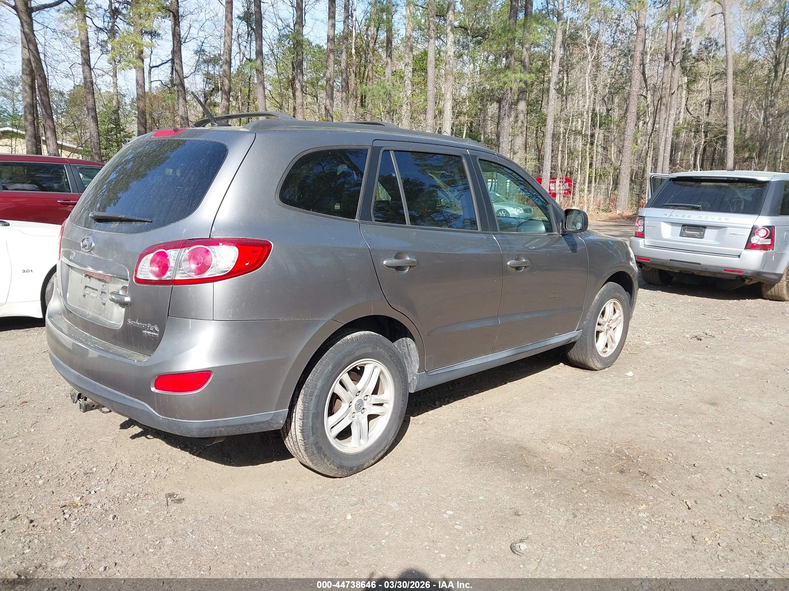 HYUNDAI SANTA image 4
