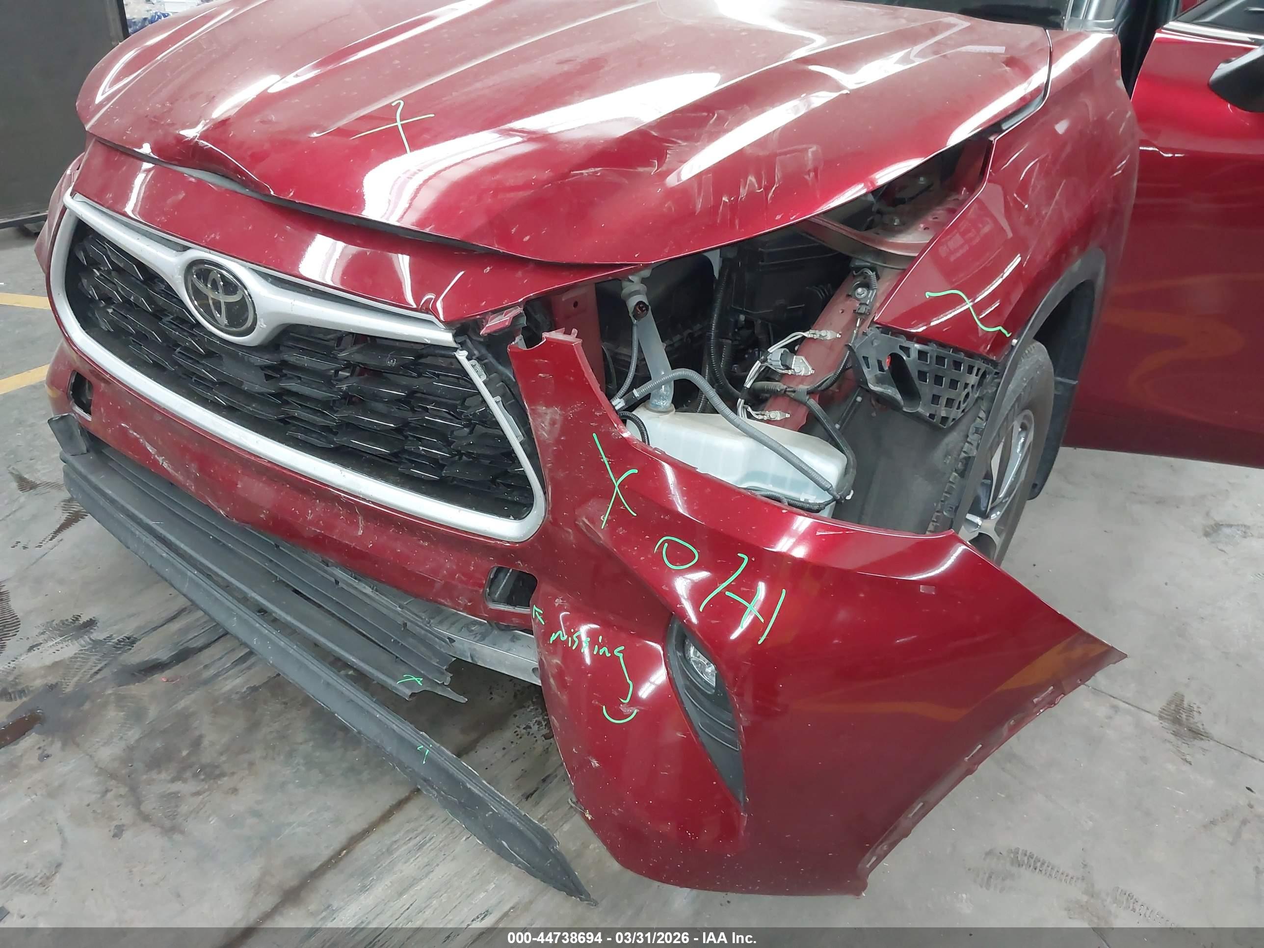 TOYOTA HIGHLANDER image 6