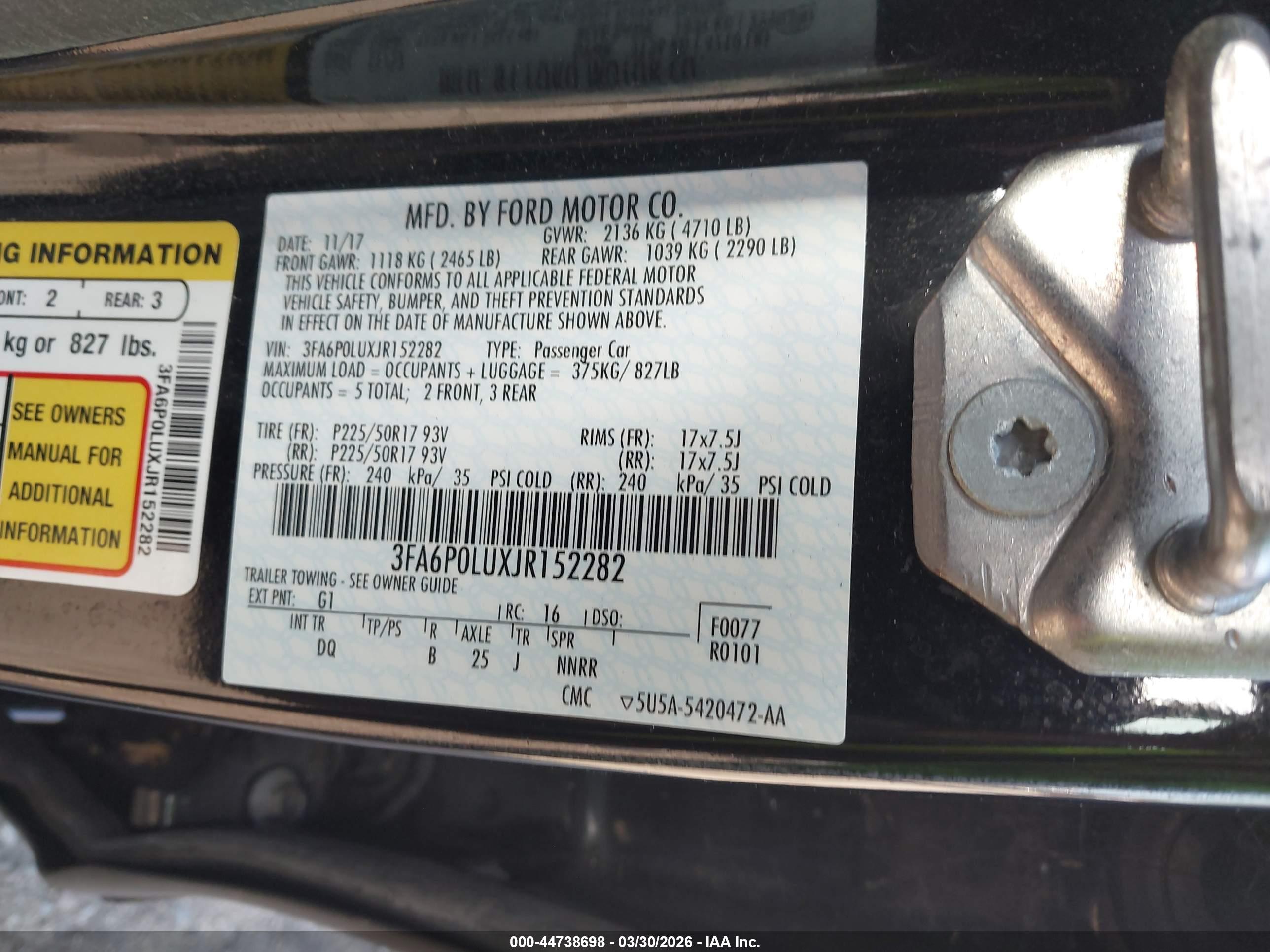 FORD FUSION image 9