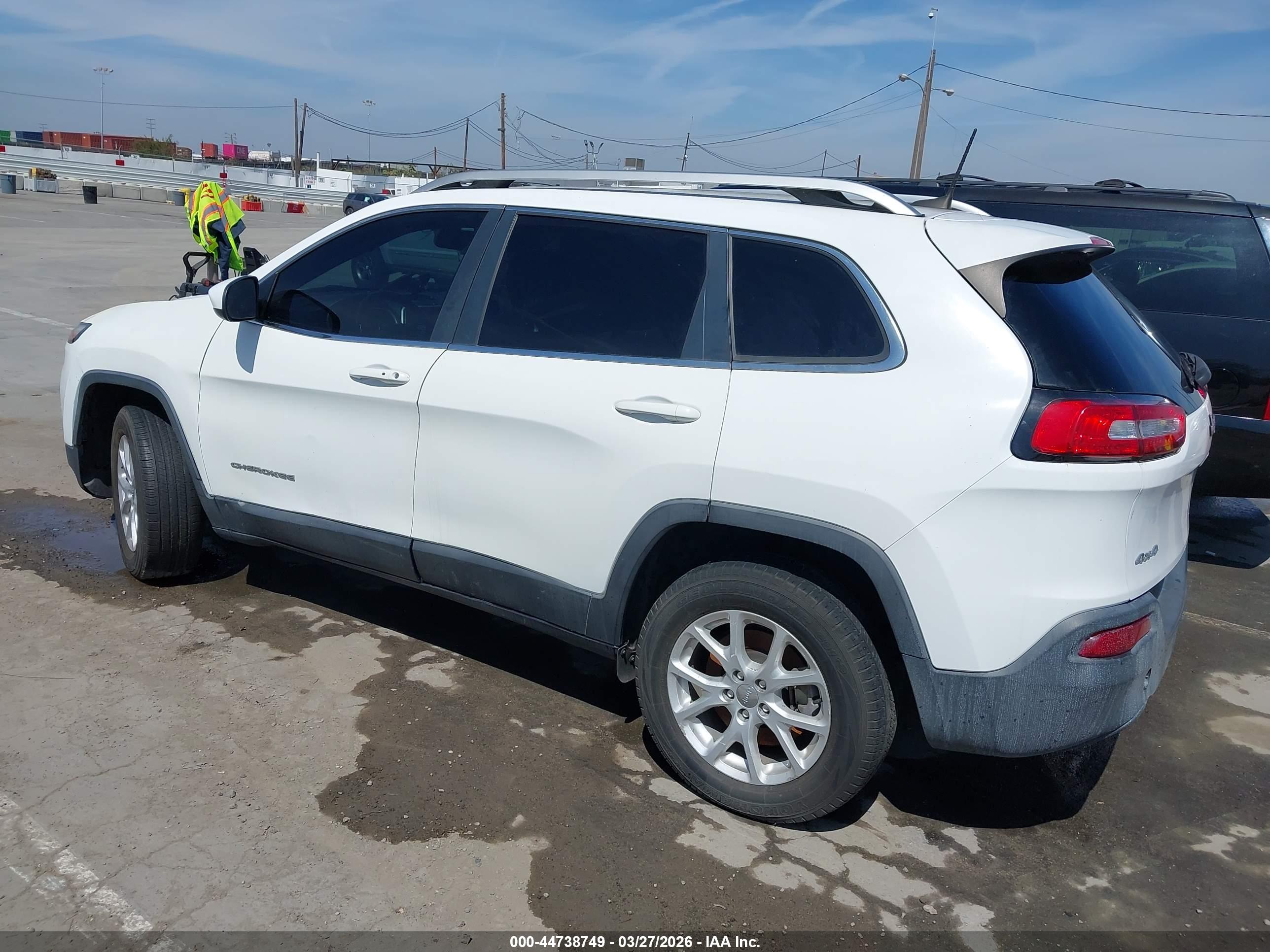 JEEP CHEROKEE image 3