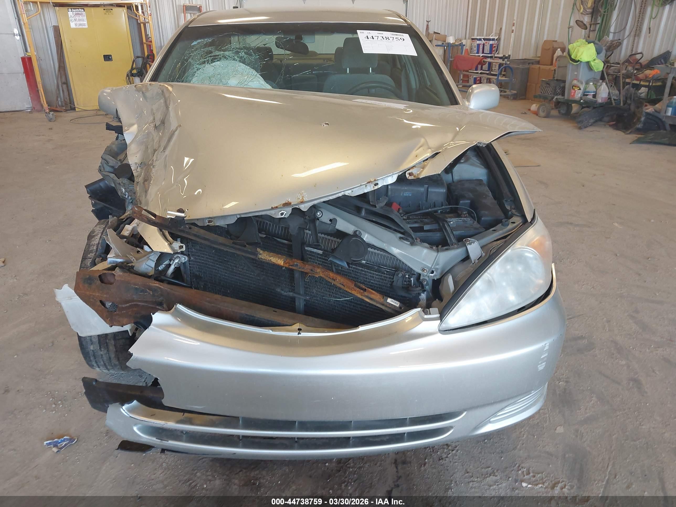 TOYOTA CAMRY image 6