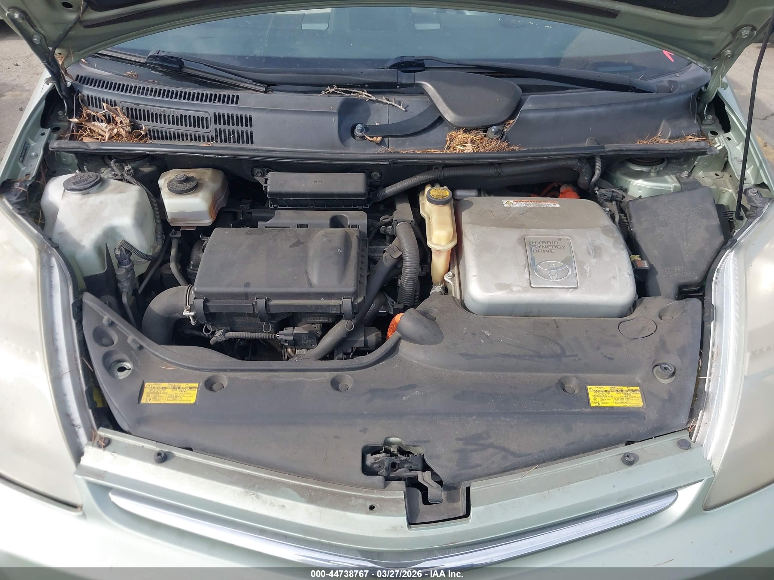 TOYOTA PRIUS image 10