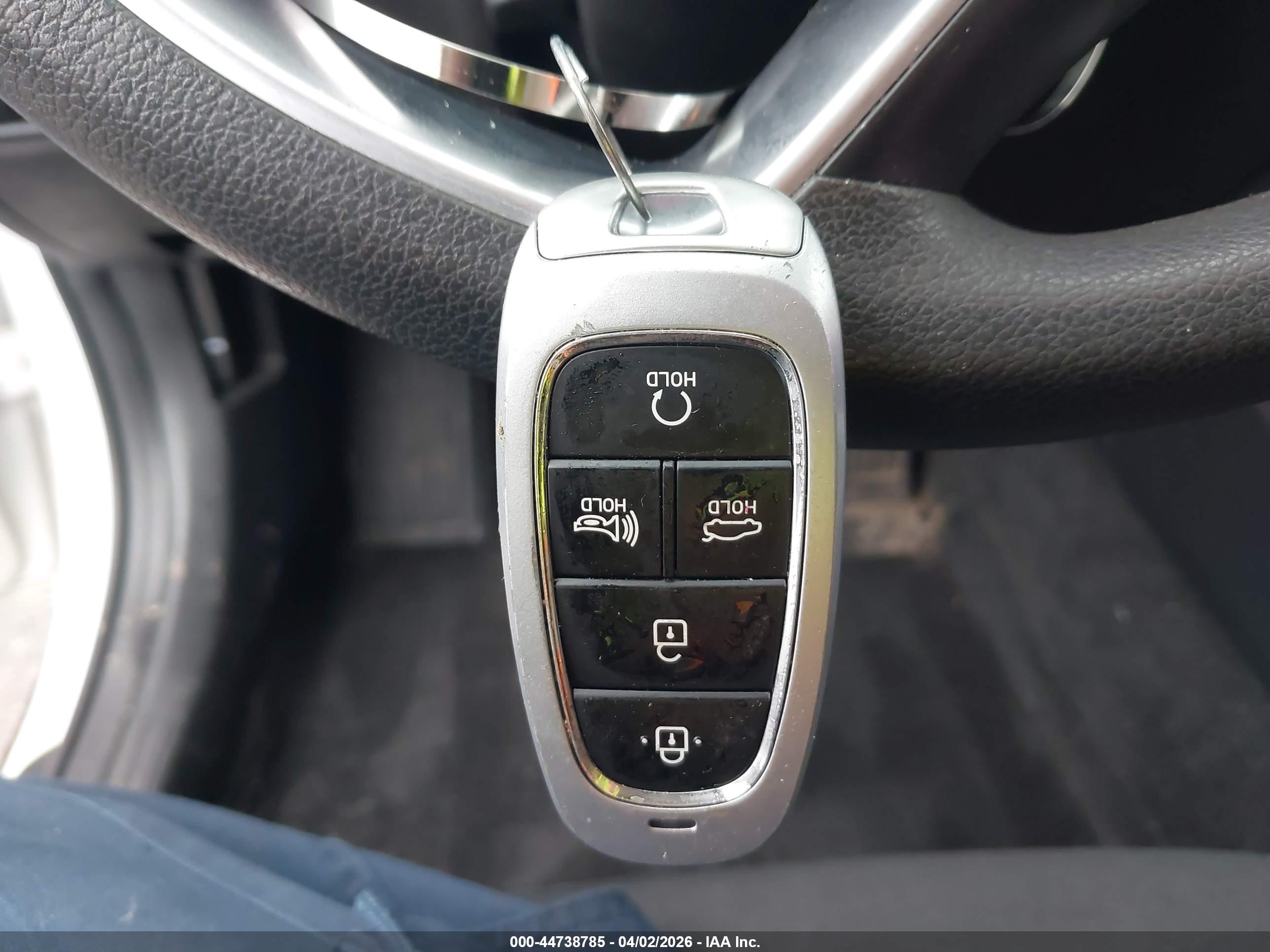 HYUNDAI SONATA image 11