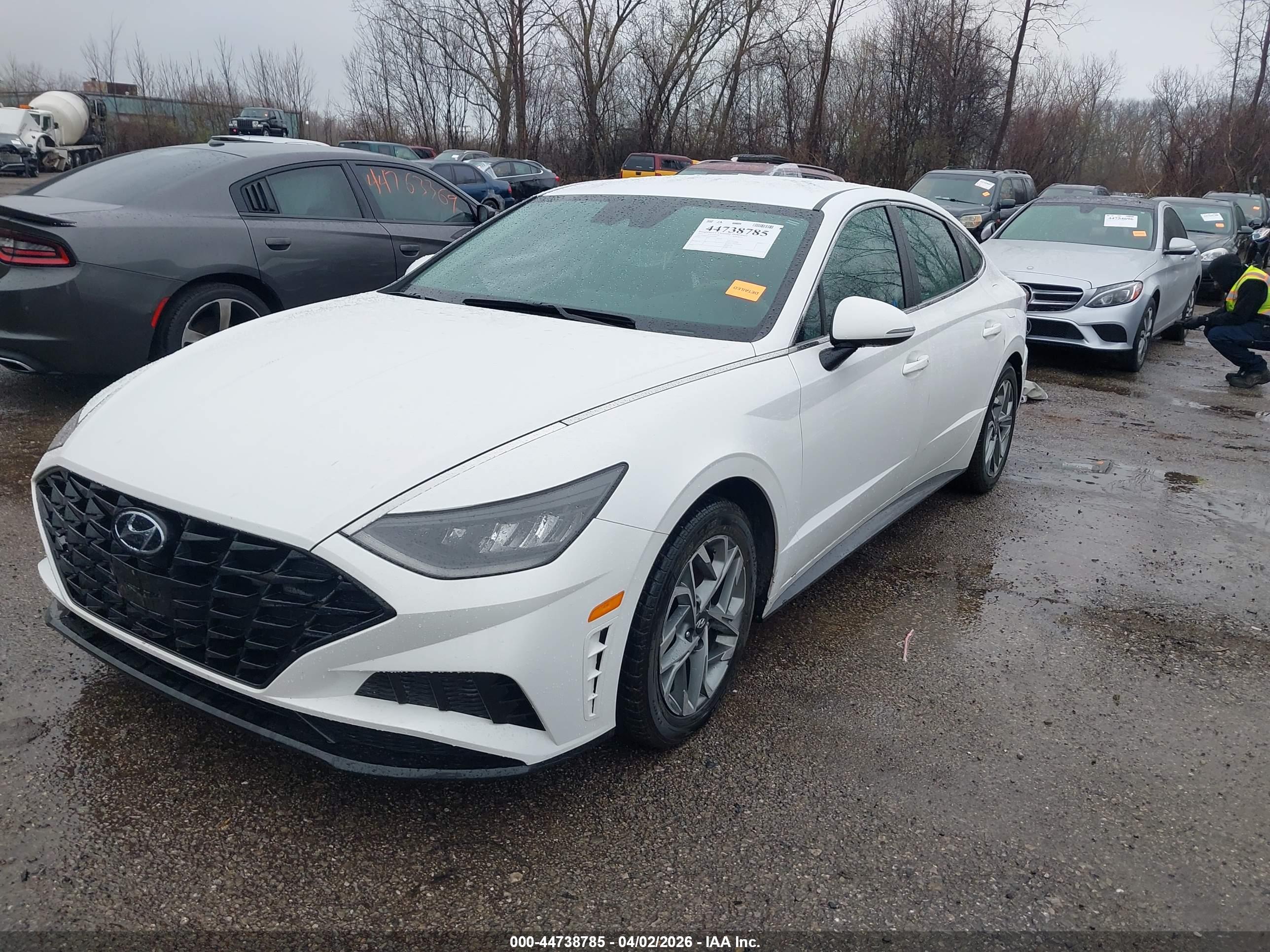 HYUNDAI SONATA image 2